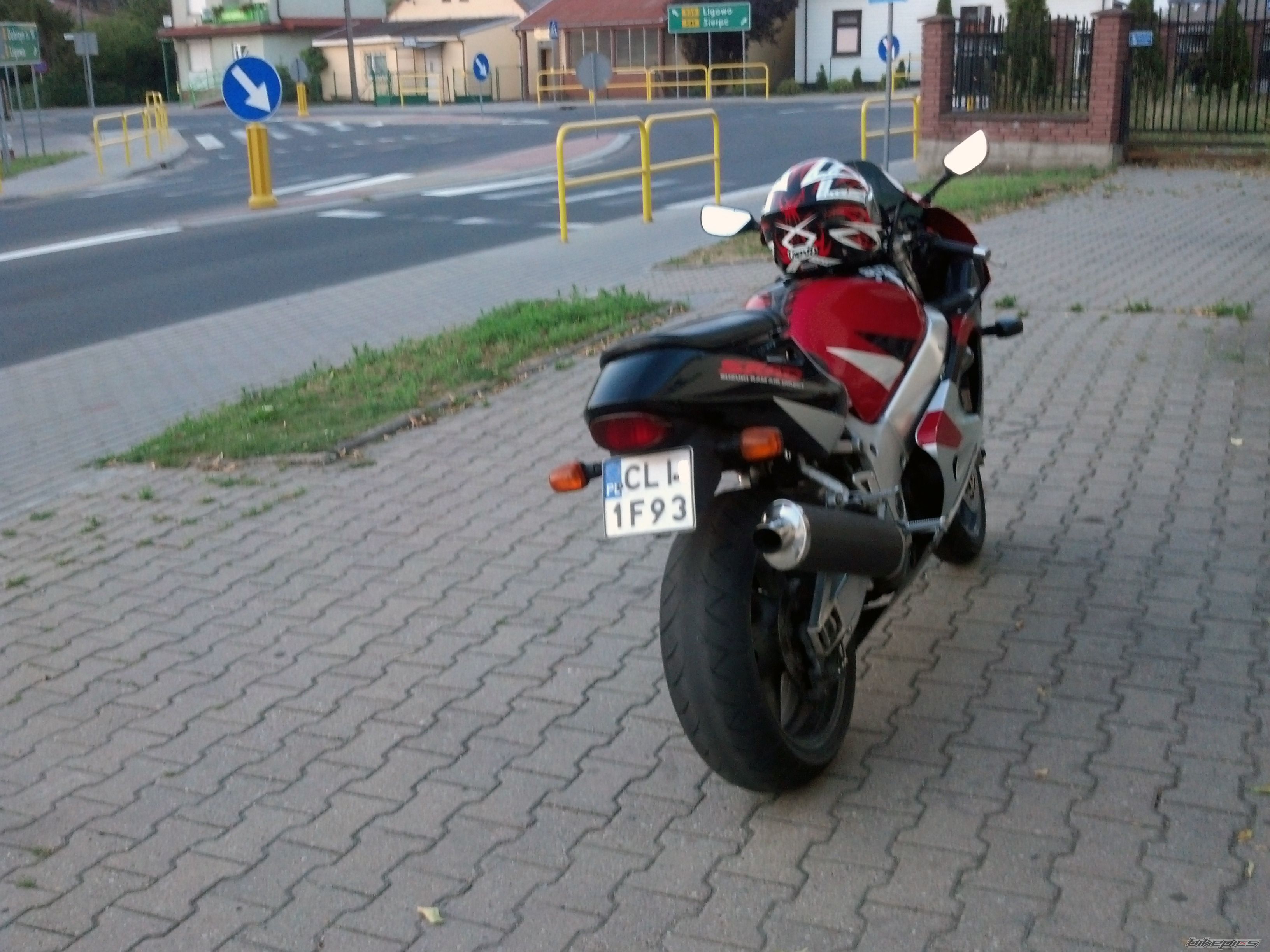 1998 SUZUKI GSX R 750 | Picture 2584598 motorcycle photo