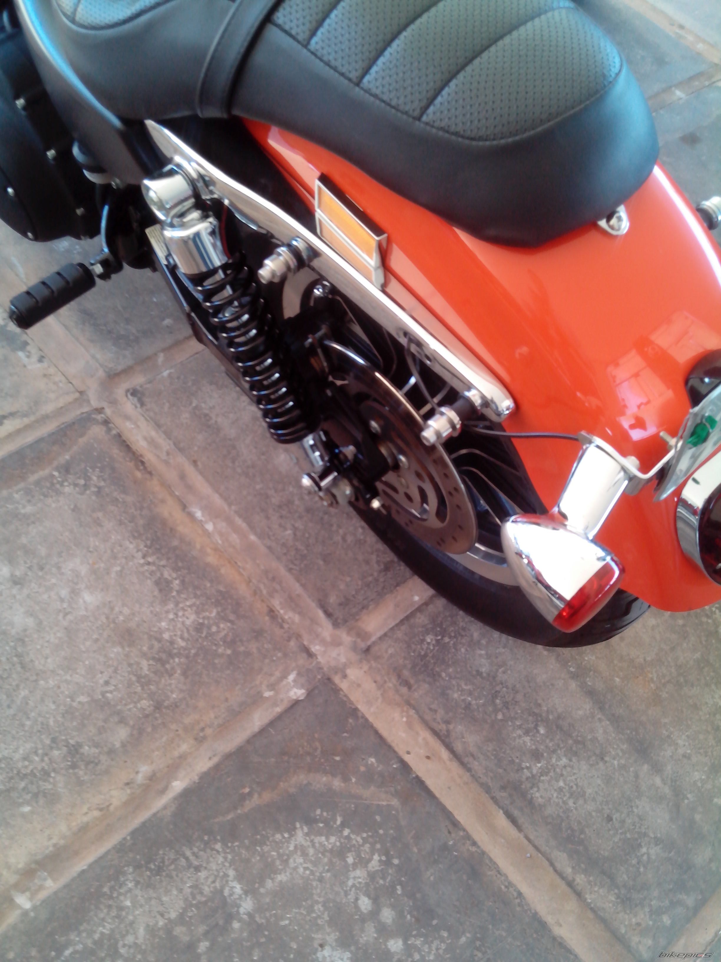 2009 HARLEY DAVIDSON XL 883R | Picture 2585165 motorcycle photo