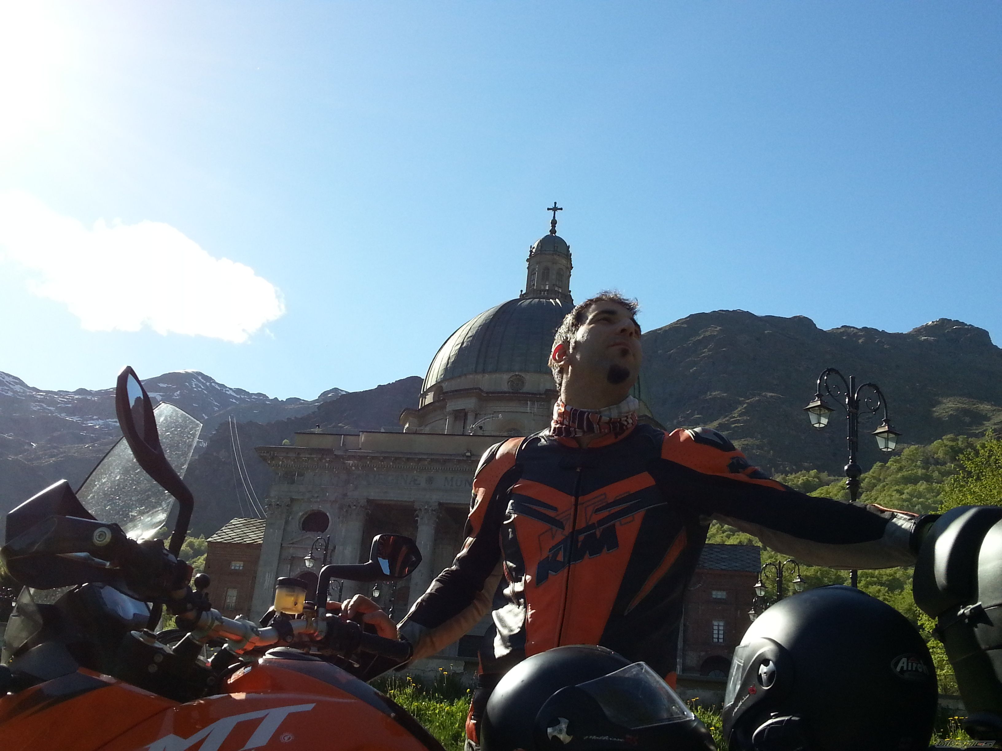 2011 KTM 990 SUPERMOTO | Picture 2585359 motorcycle photo