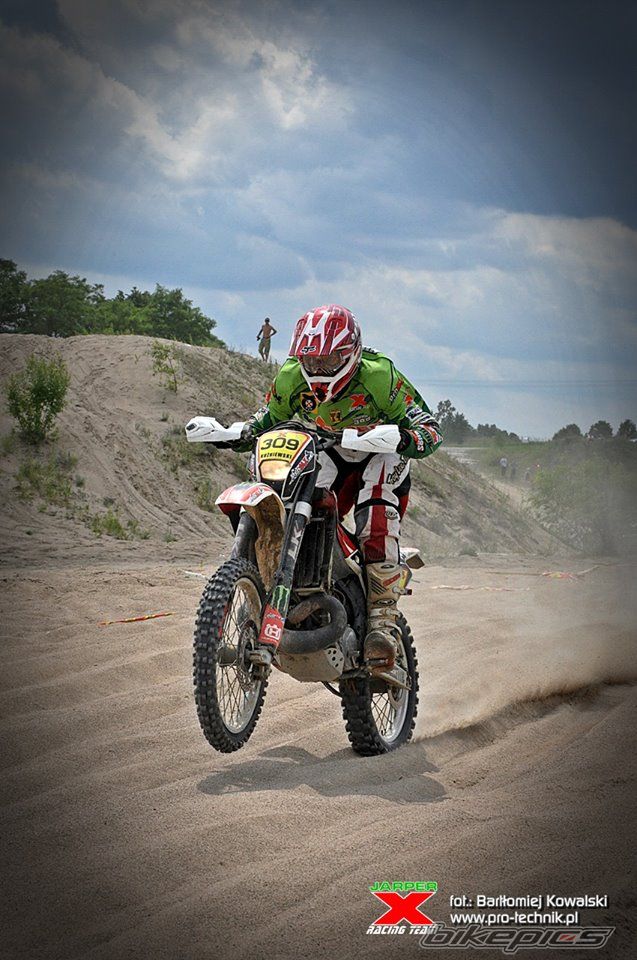 2010 HUSQVARNA WR 250 | Picture 2586683 motorcycle photo