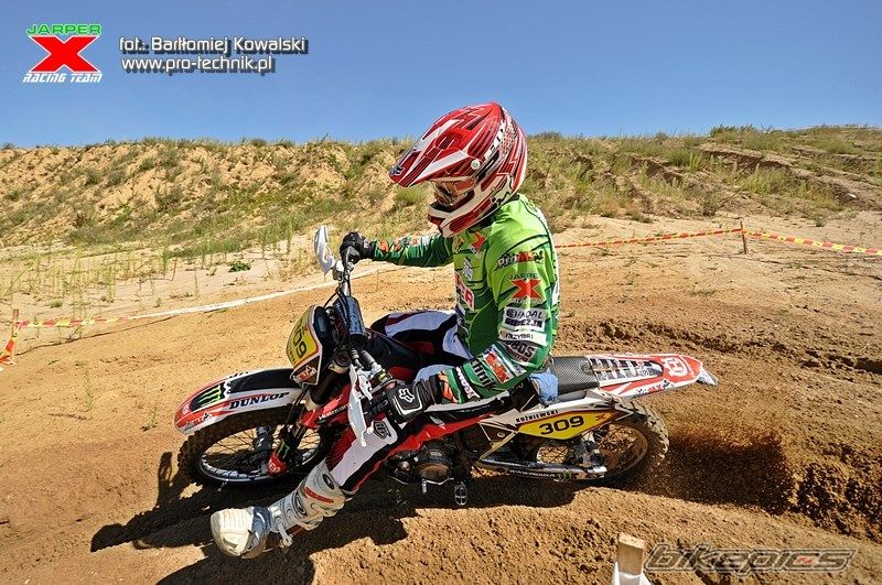 2010 HUSQVARNA WR 250 | Picture 2586685 motorcycle photo
