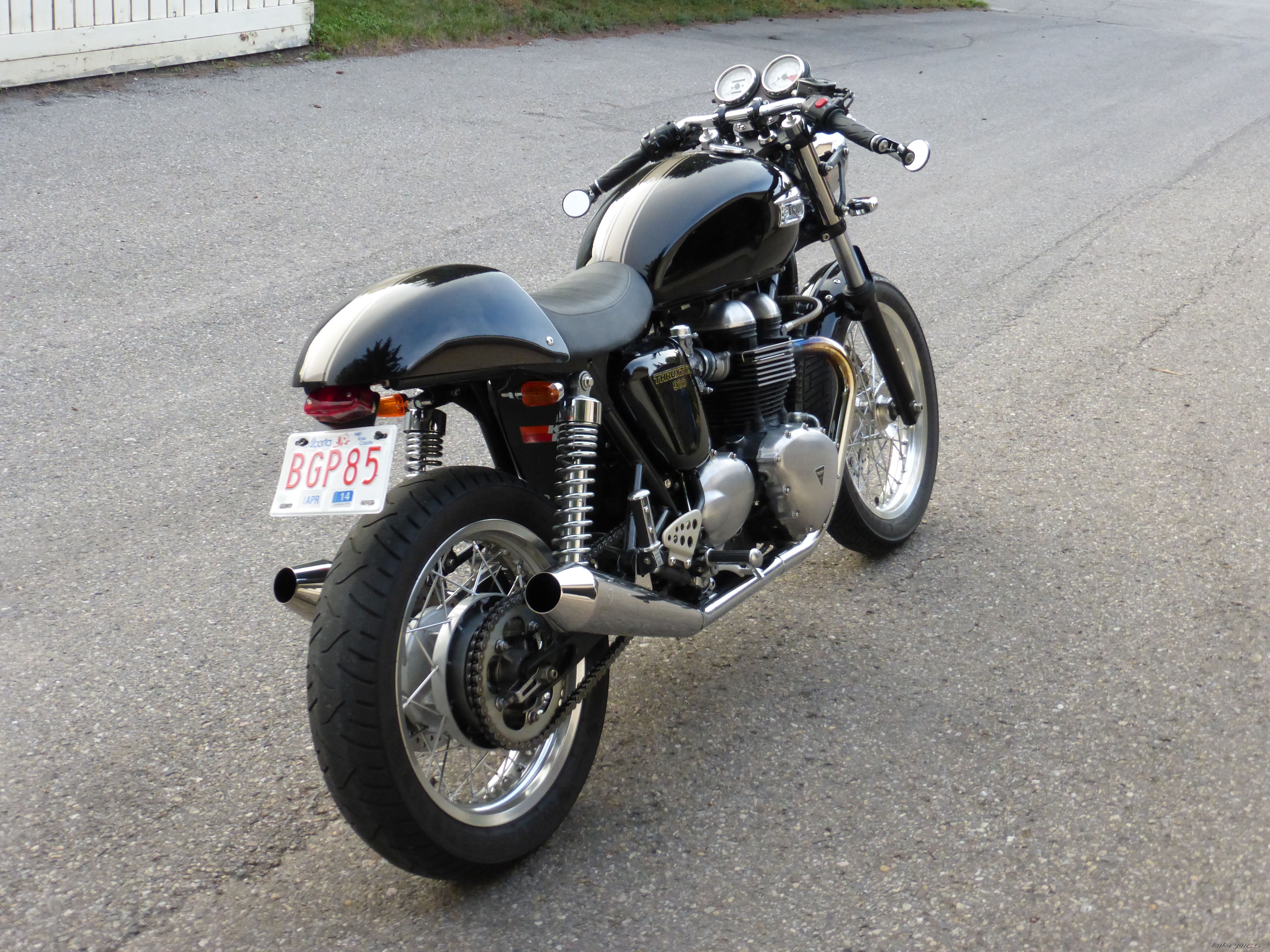 2010 TRIUMPH THRUXTON 900 | Picture 2587163 motorcycle photo