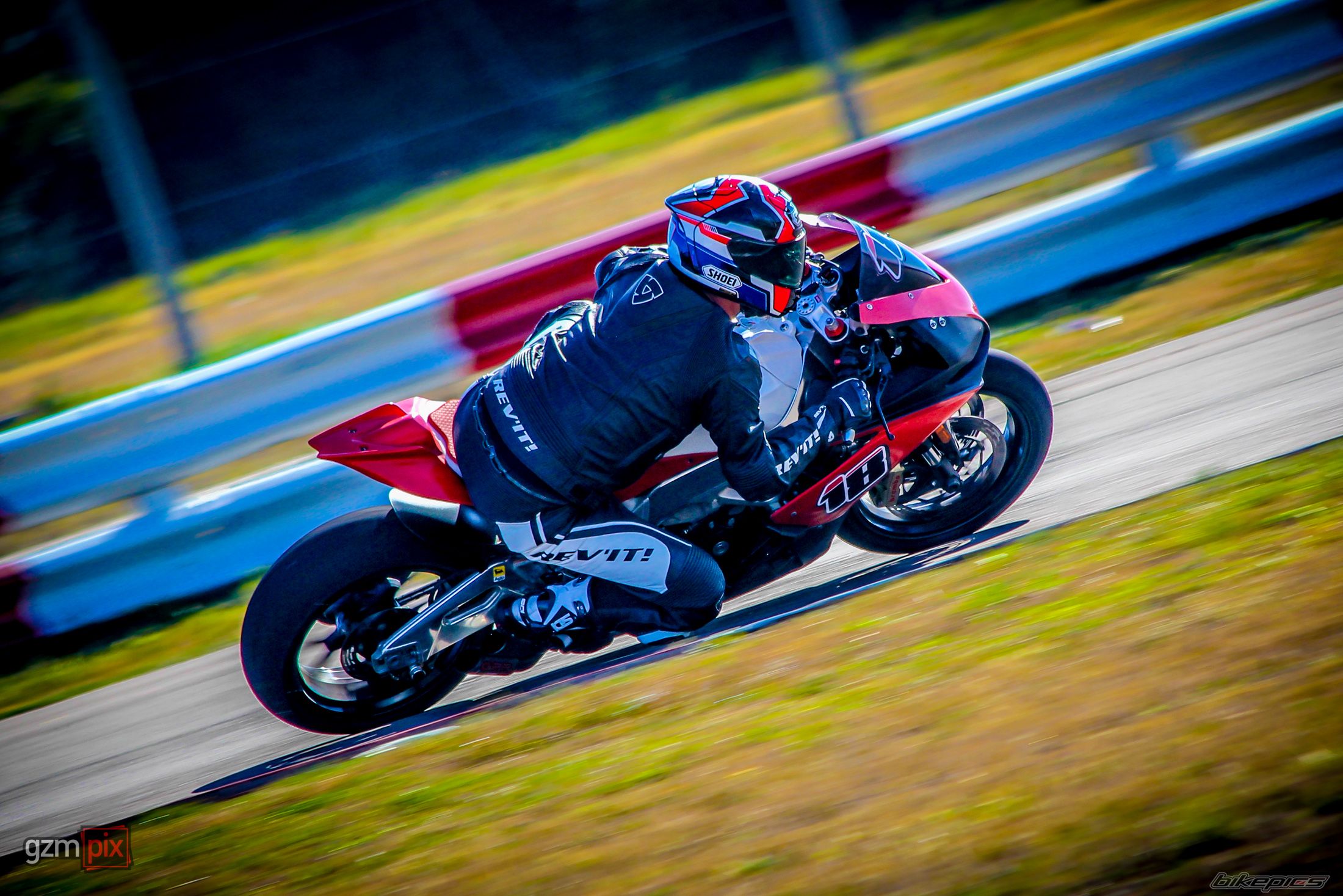 2011 APRILIA RSV4 | Picture 2587811 motorcycle photo