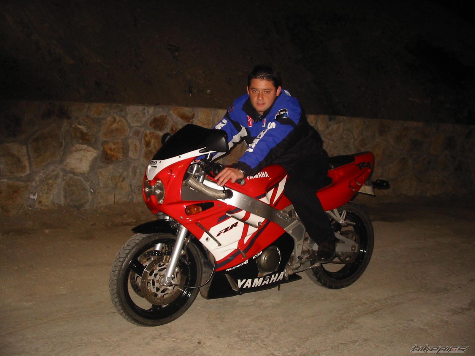 1998 YAMAHA FZR 400 | Picture 2589063 motorcycle photo