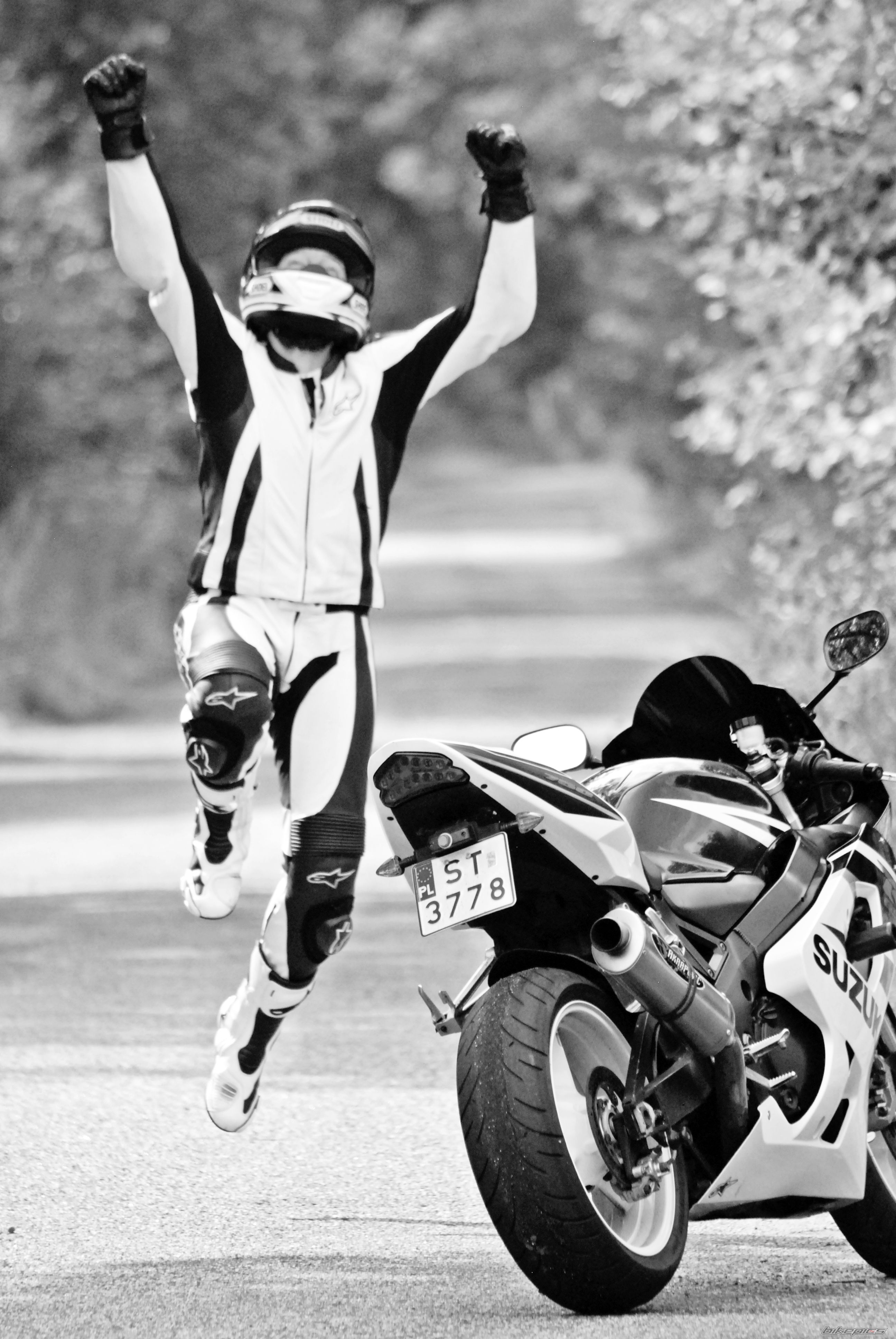 2004 SUZUKI GSX R 750 | Picture 2589128 motorcycle photo