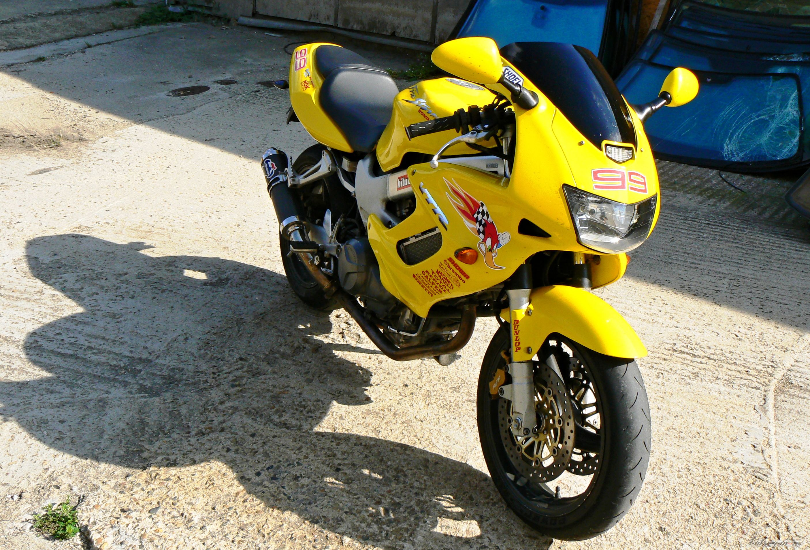 1997 HONDA VTR 1000 | Picture 2590074 motorcycle photo