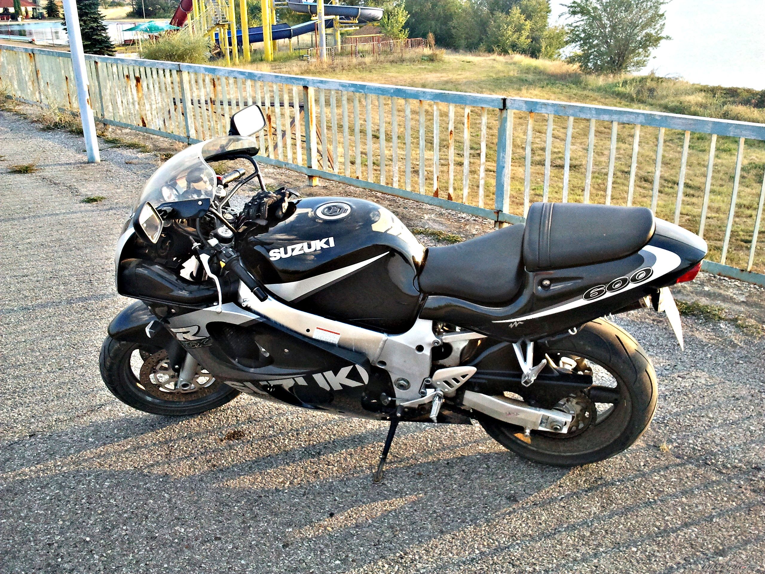 1999 SUZUKI GSX R 600 | Picture 2590373 motorcycle photo