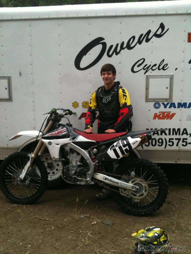 2011 YAMAHA YZ 450F | Picture 2590713 motorcycle photo
