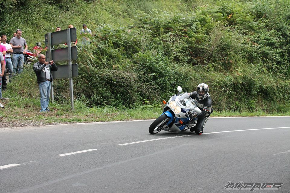 1990 SUZUKI GSX R 750 | Picture 2591463 motorcycle photo
