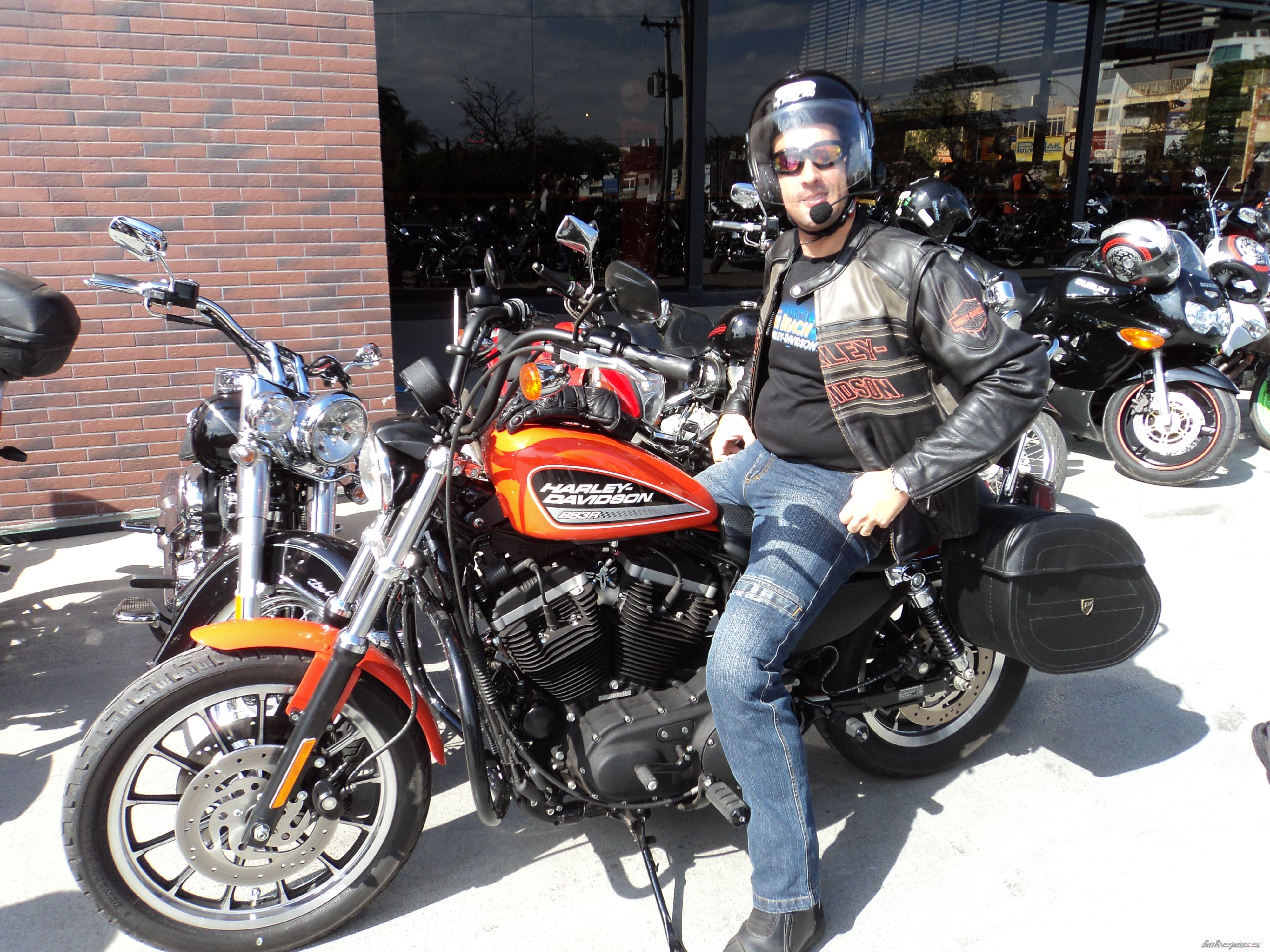 2009 HARLEY DAVIDSON XL 883R | Picture 2591965 motorcycle photo