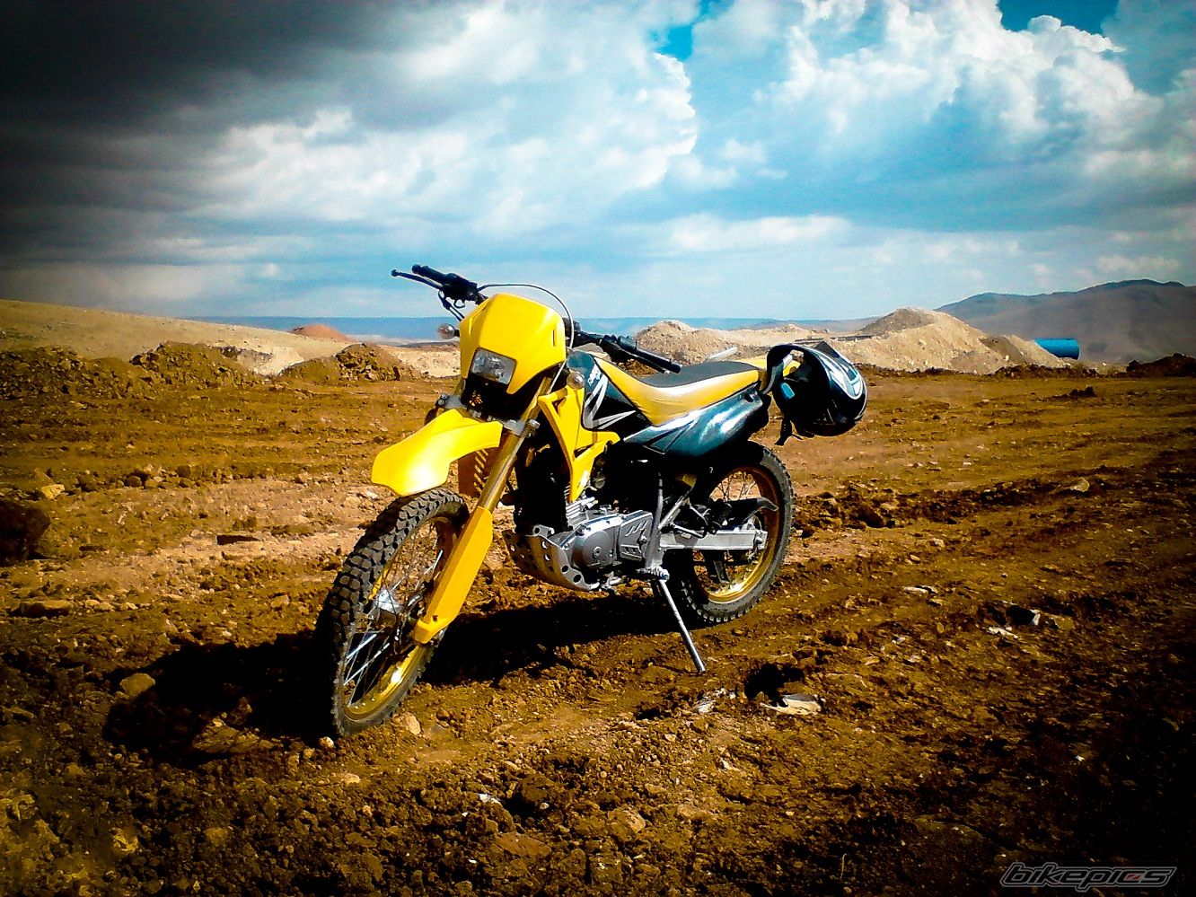 2010 QINGQI BETA MOTARD 200 | Picture 2592415 motorcycle photo