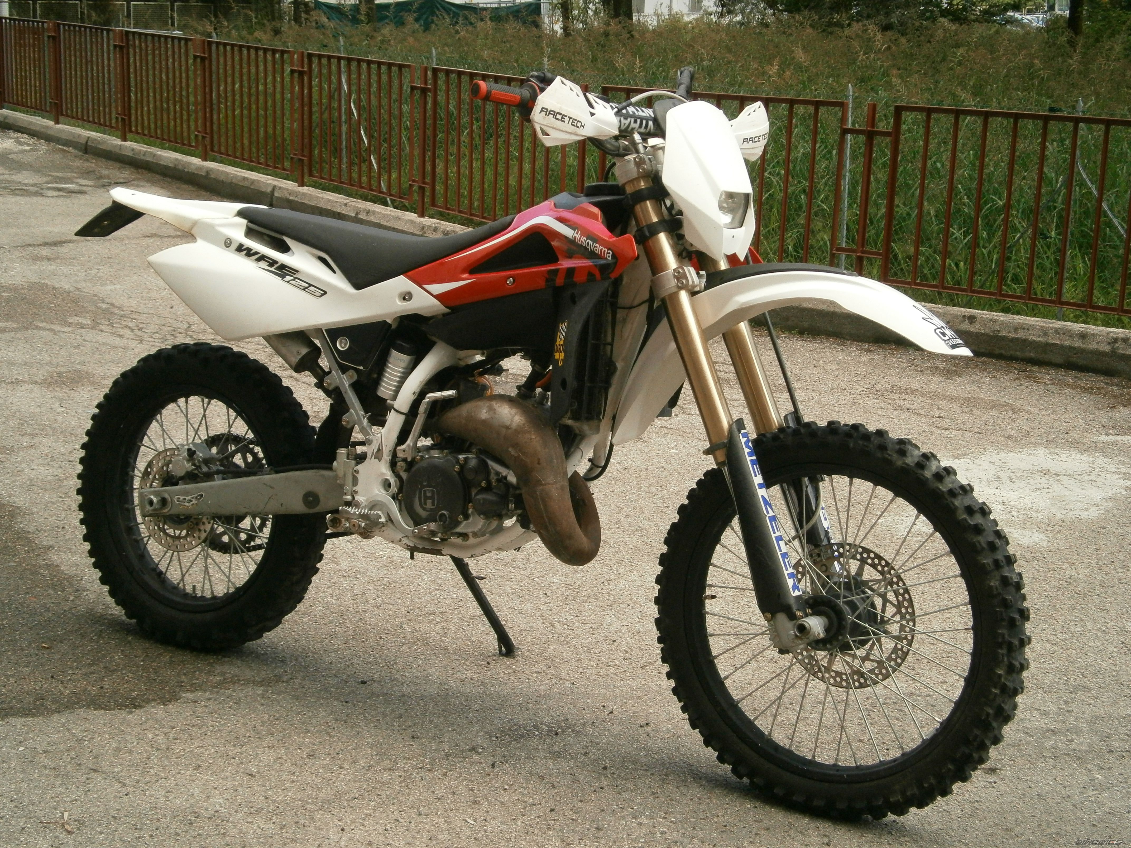 2009 HUSQVARNA WRE 125 | Picture 2592545 motorcycle photo