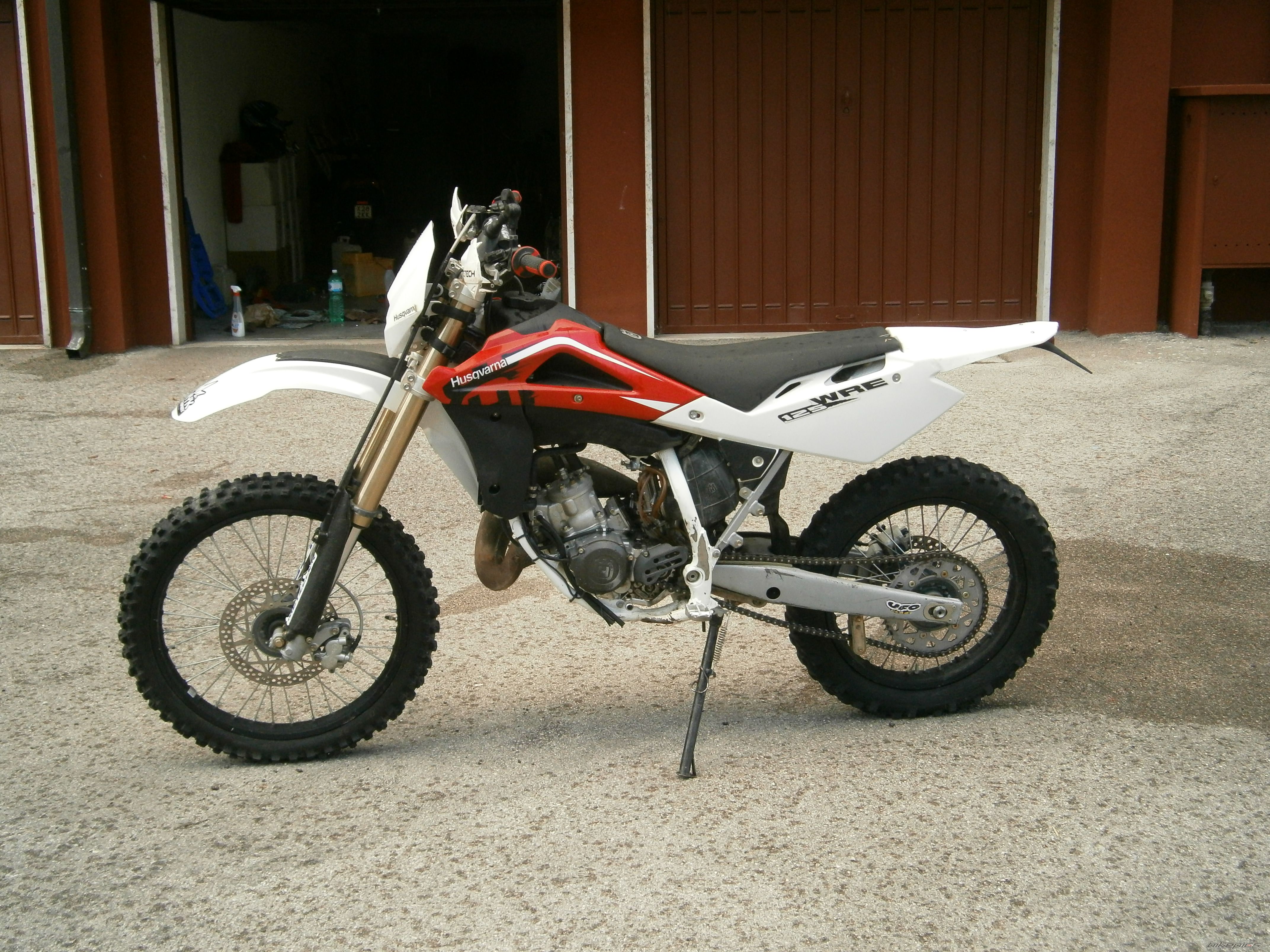 2009 HUSQVARNA WRE 125 | Picture 2592546 motorcycle photo