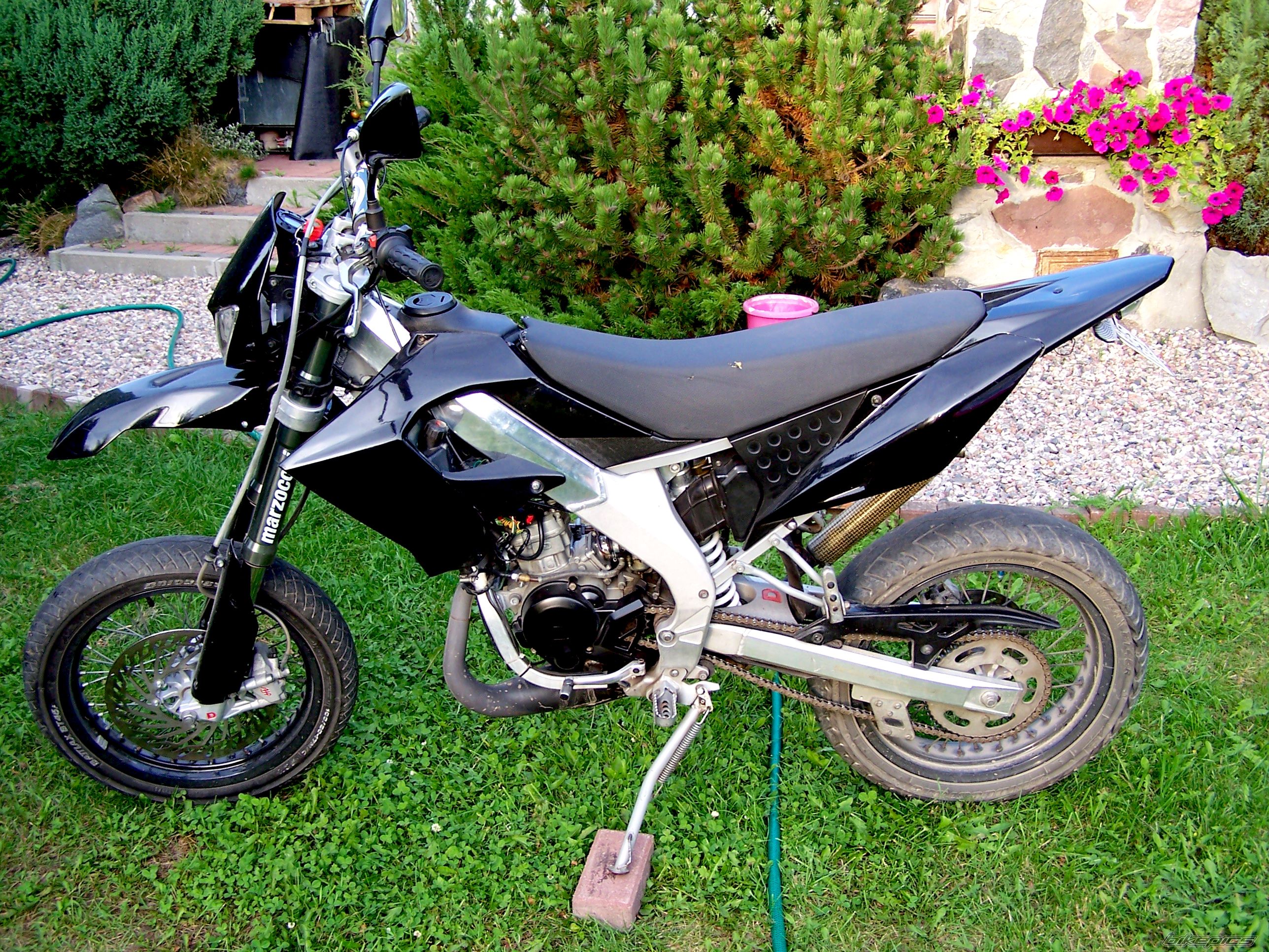 2006 DERBI SENDA DRD PRO SM 50 | Picture 2593492 motorcycle photo
