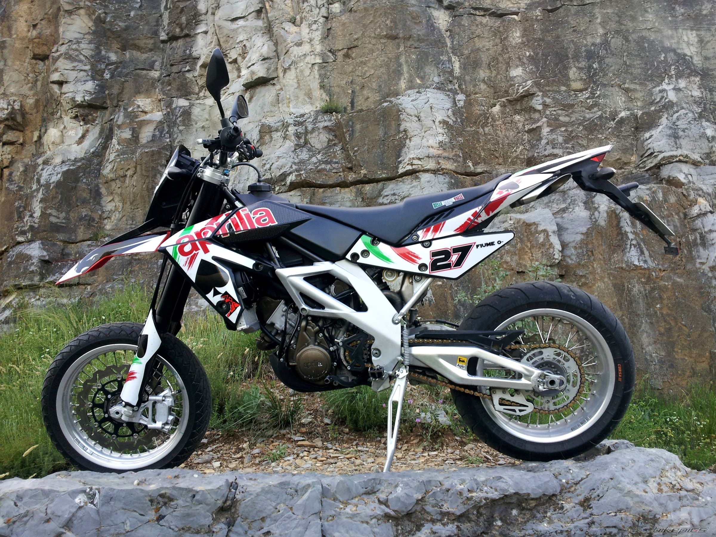 2009 APRILIA SXV 550 | Picture 2593735 motorcycle photo