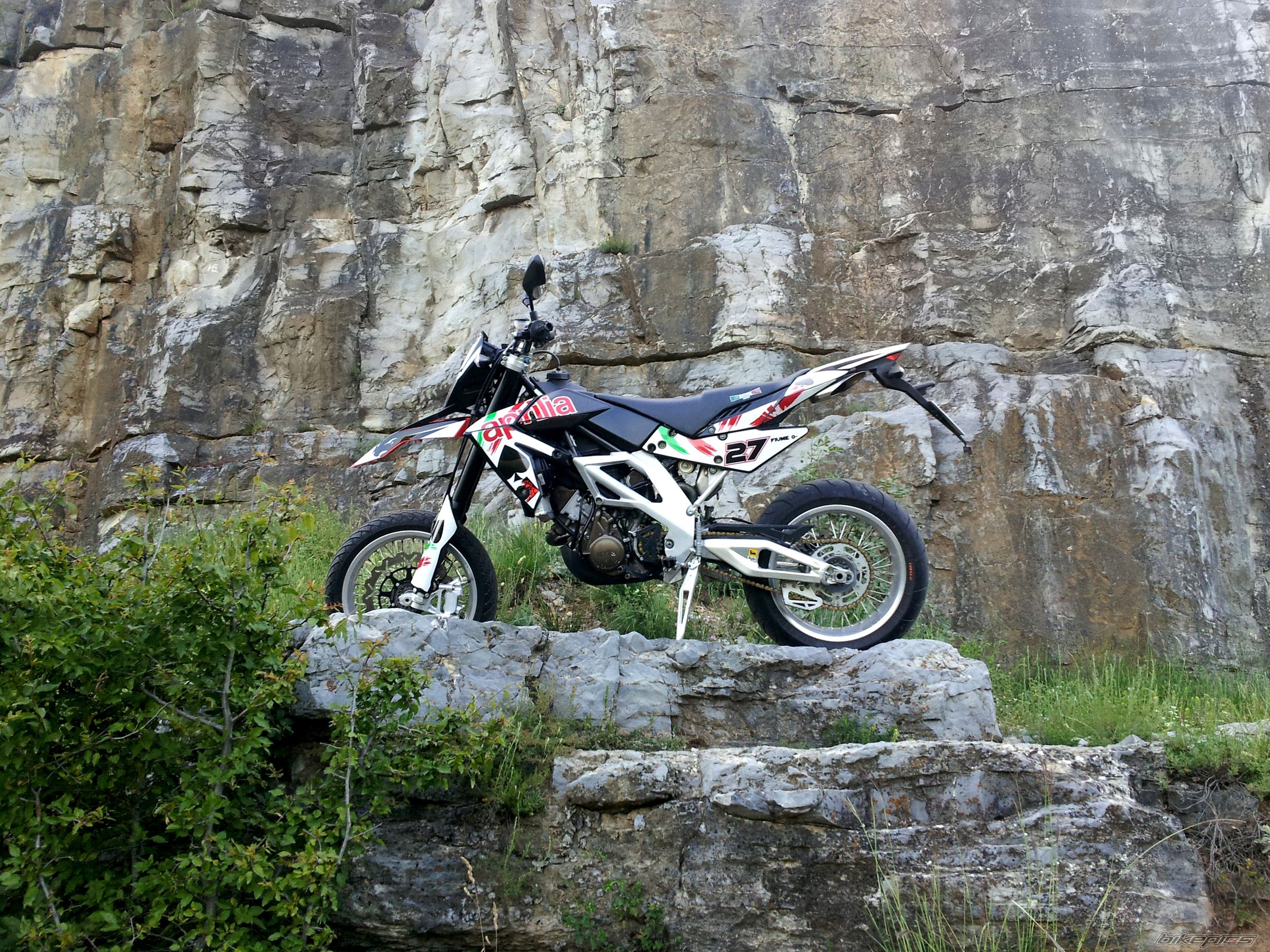 2009 APRILIA SXV 550 | Picture 2593737 motorcycle photo