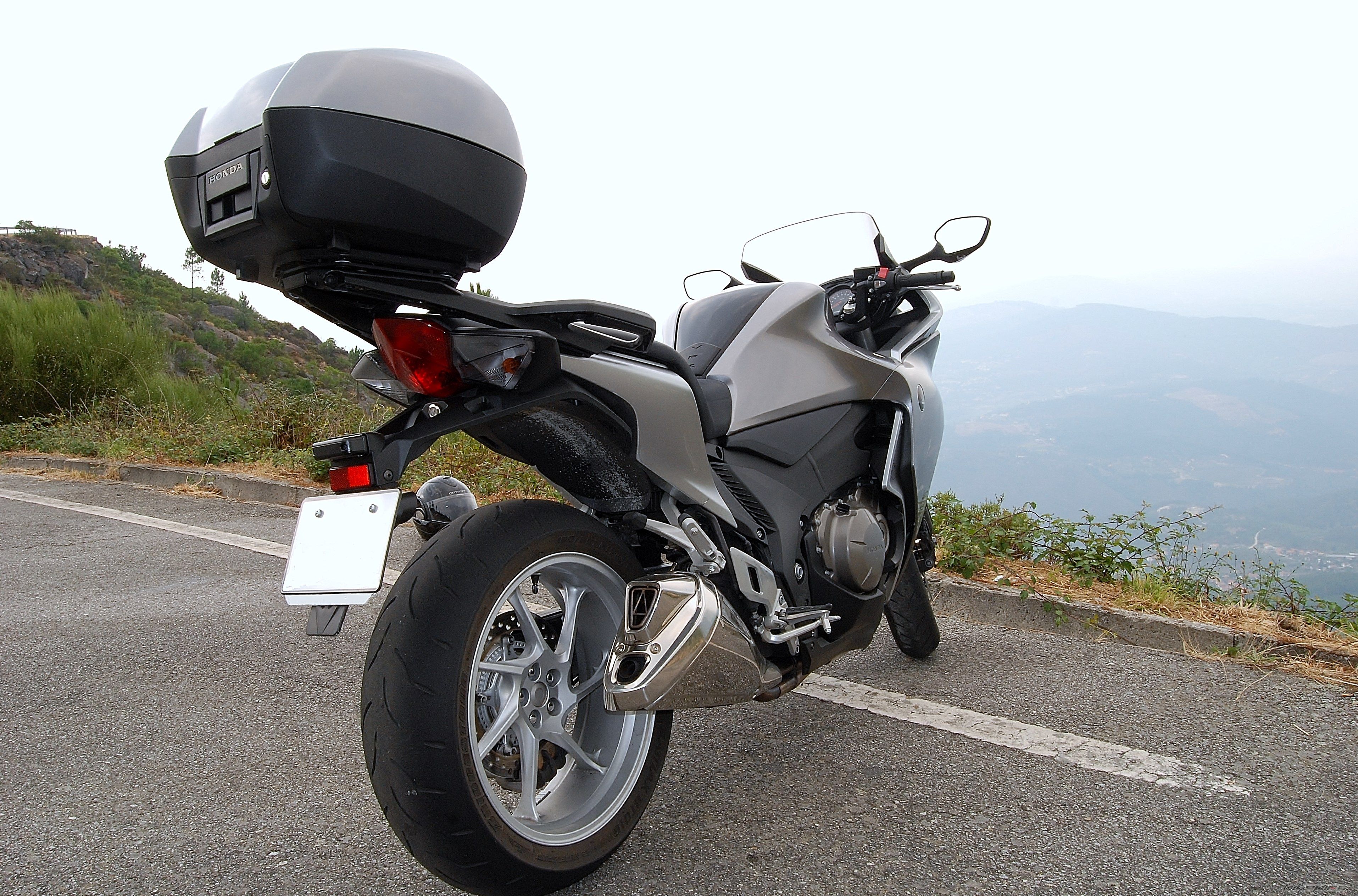 2011 HONDA VFR1200F | Picture 2595276 motorcycle photo