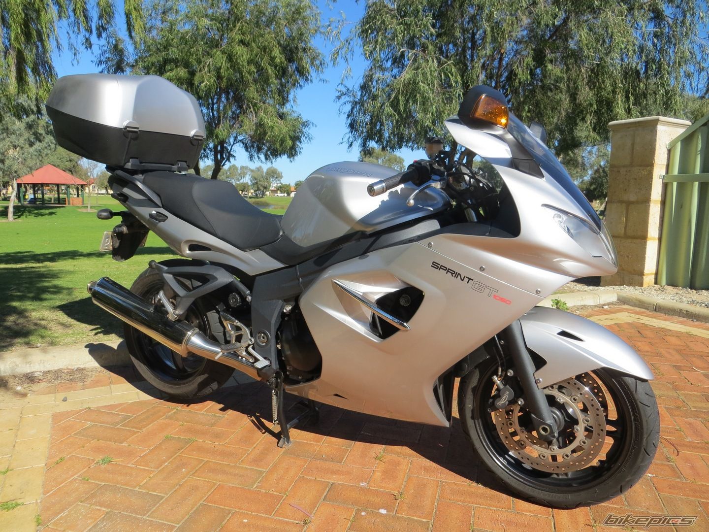 2013 TRIUMPH SPRINT GT | Picture 2598418 motorcycle photo