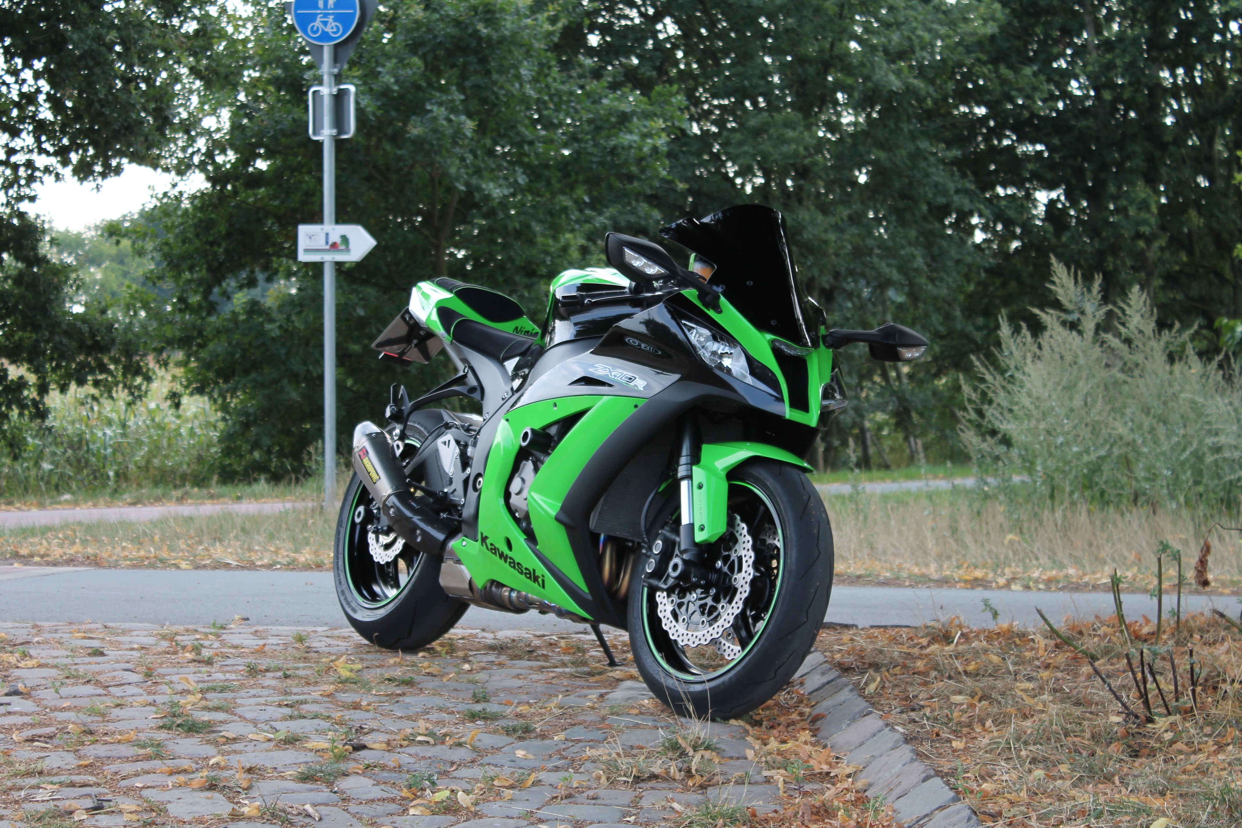2012 KAWASAKI ZX 10R | Picture 2599768 motorcycle photo