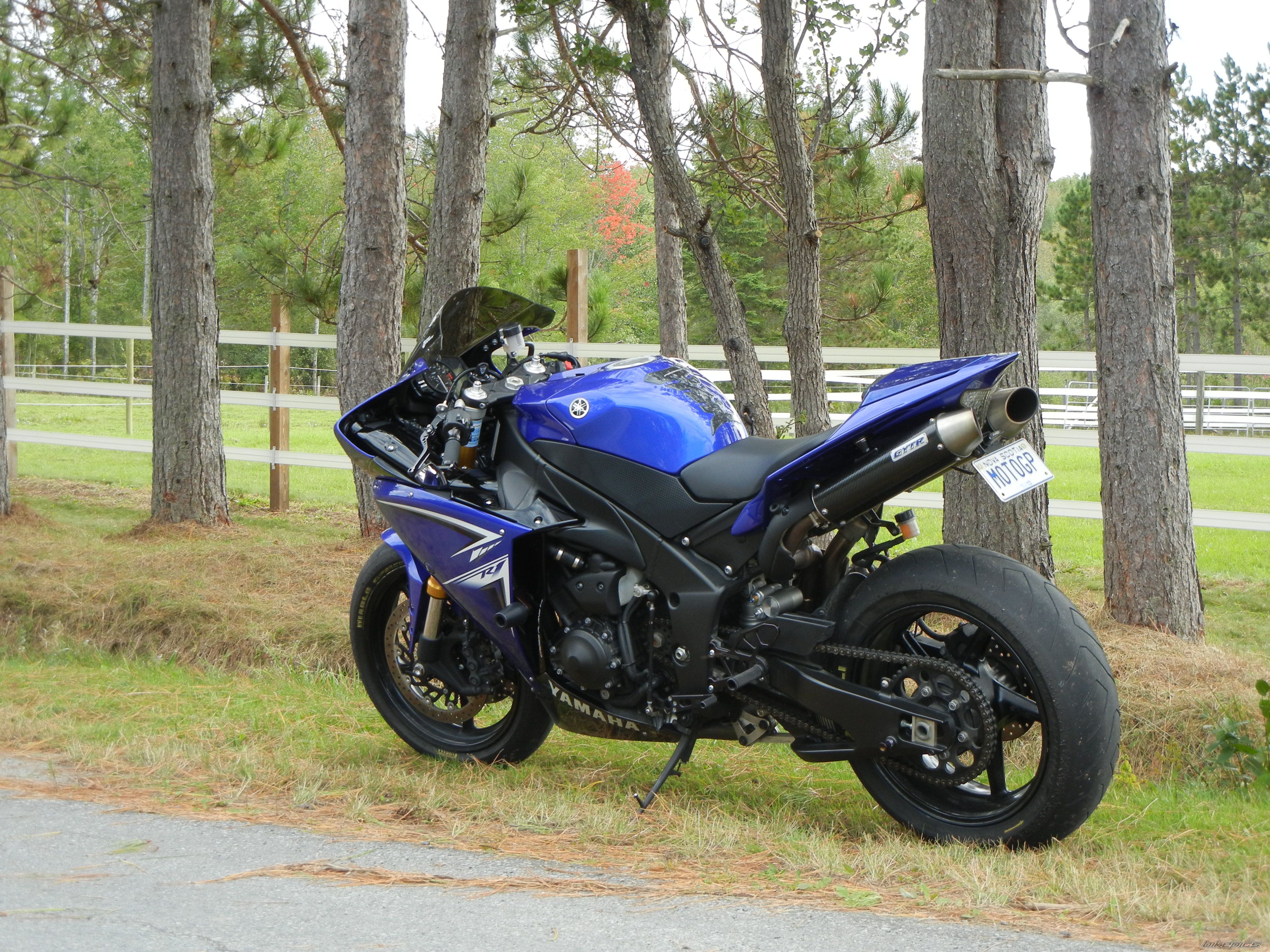 2009 YAMAHA YZF R1 | Picture 2599888 motorcycle photo