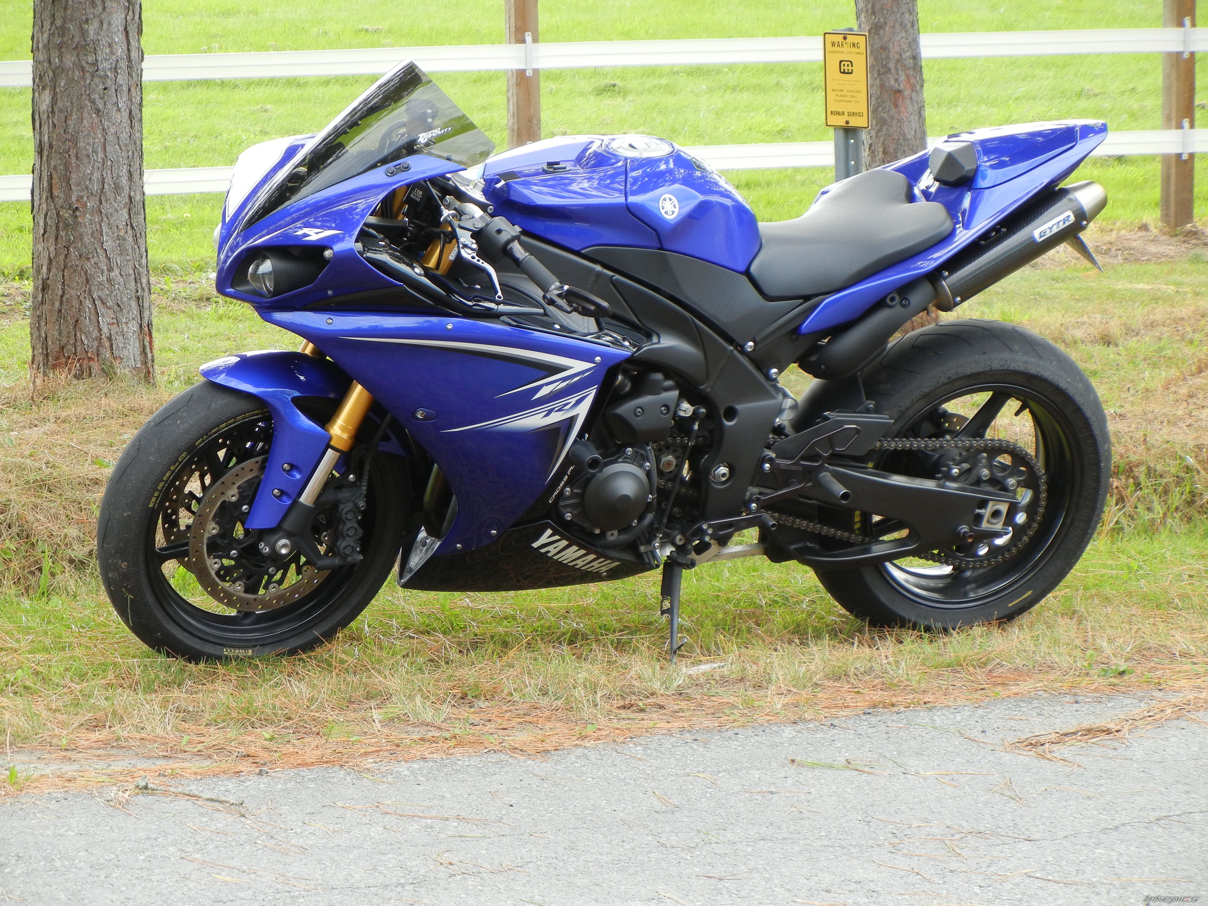 2009 YAMAHA YZF R1 | Picture 2599890 motorcycle photo