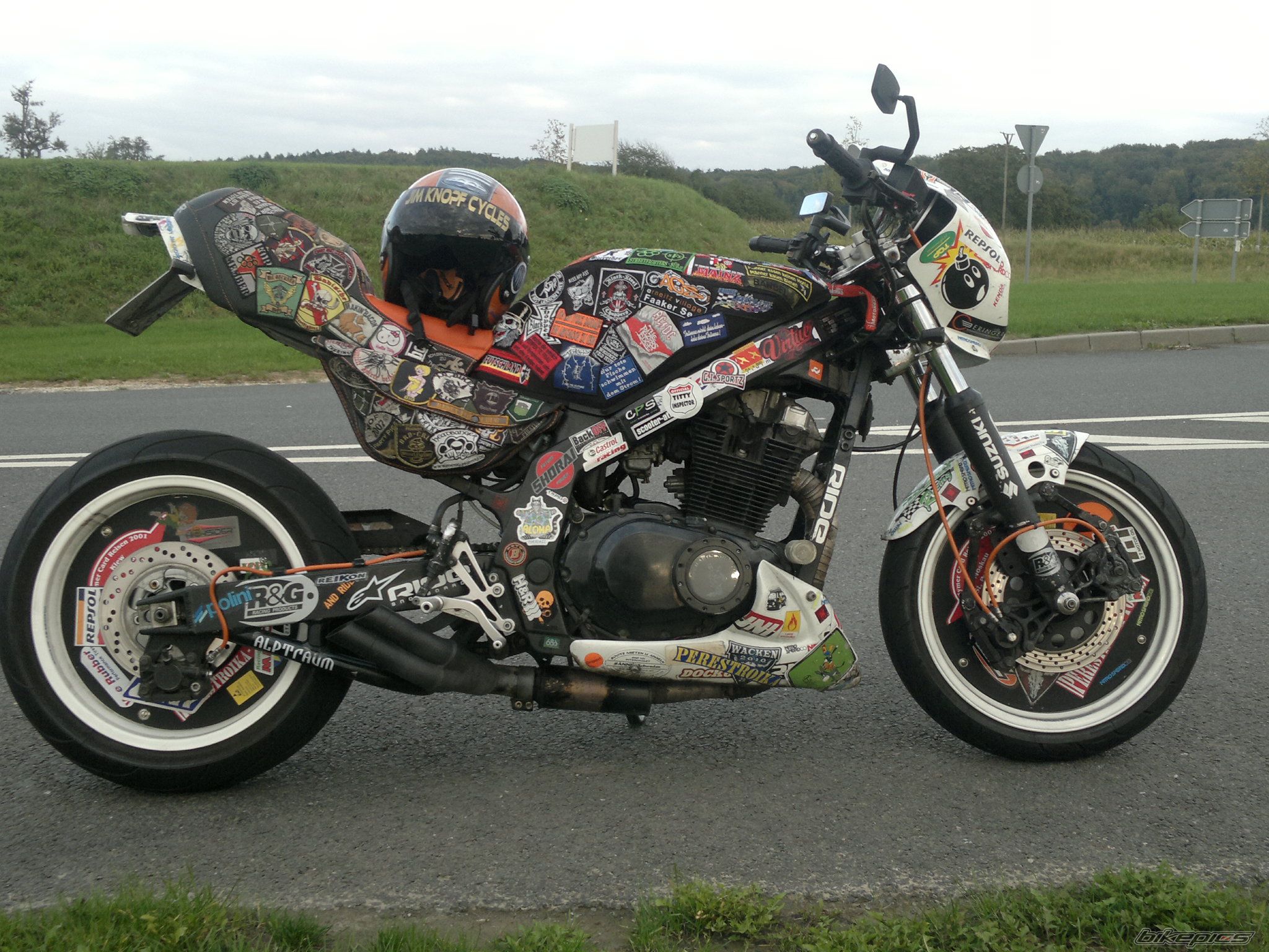 1989 SUZUKI GS 500 | Picture 2600070 motorcycle photo