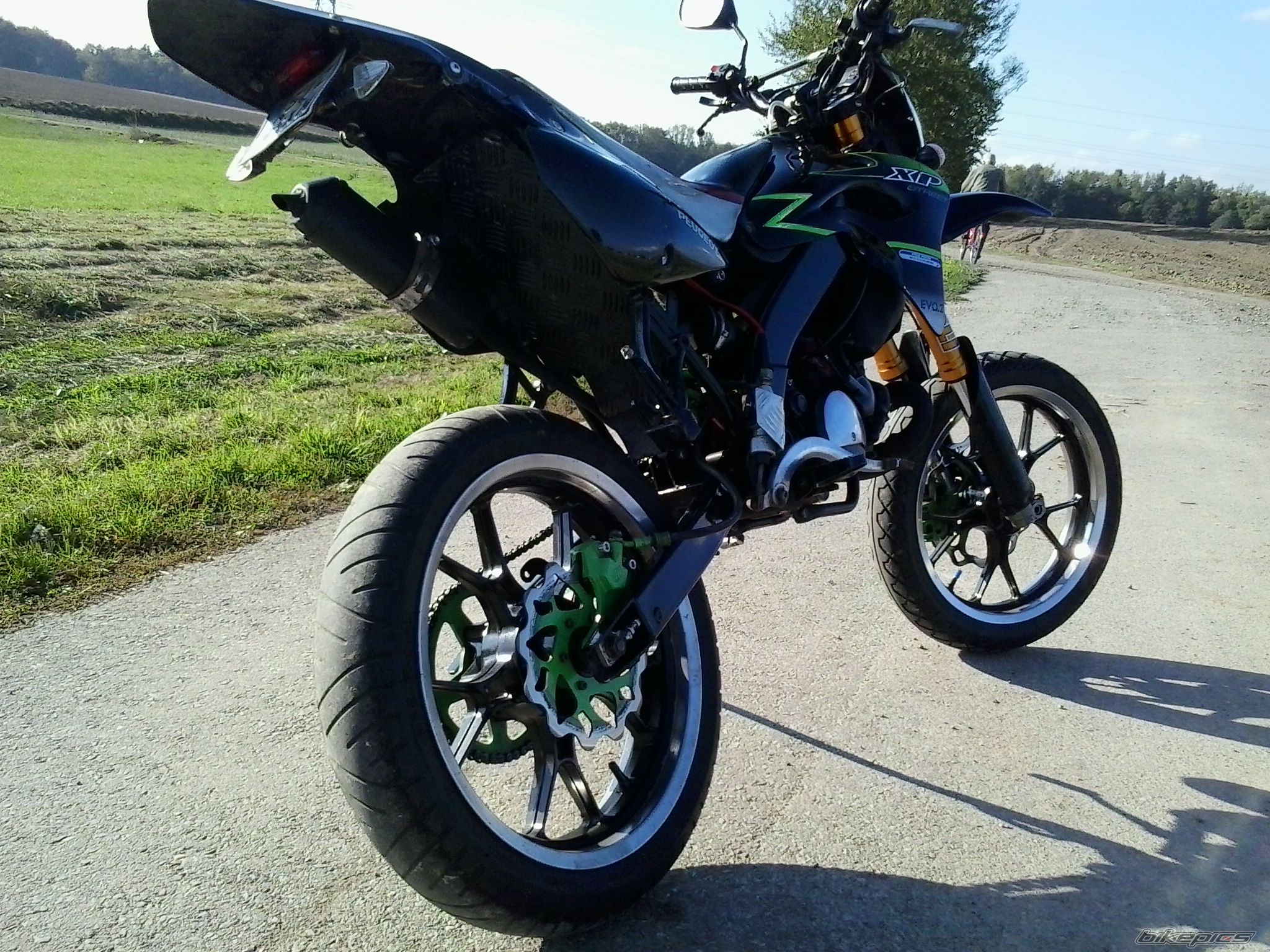 2004 PEUGEOT XPS SM | Picture 2602570 motorcycle photo