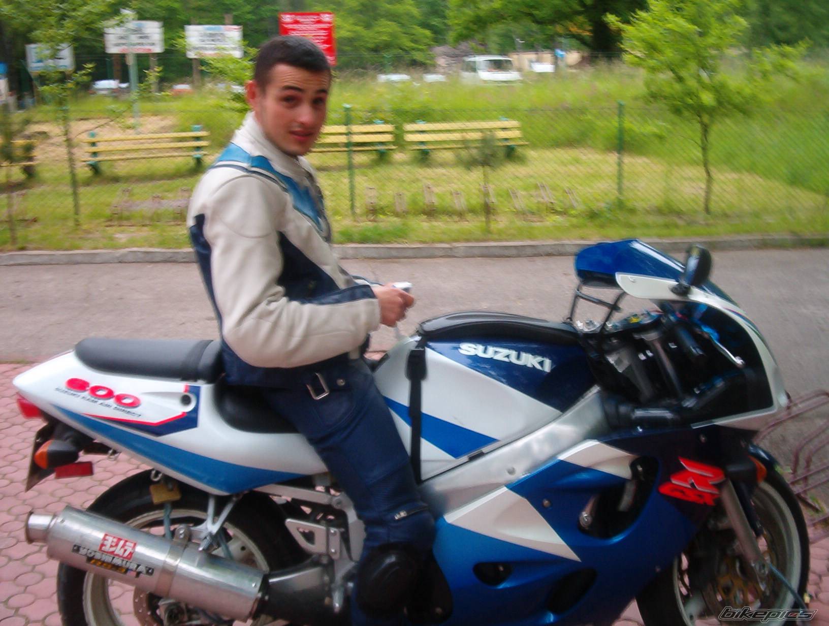 1998 SUZUKI GSX R 600 | Picture 260349 motorcycle photo