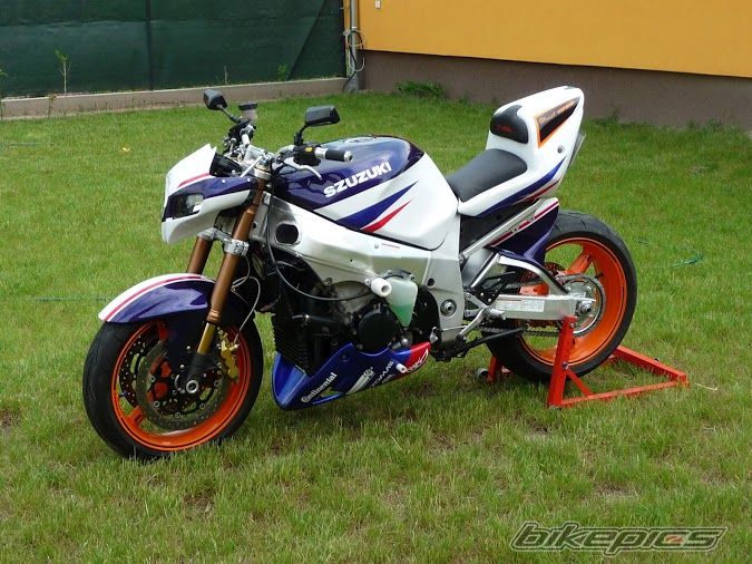 2001 SUZUKI GSX R 1000 | Picture 2608929 motorcycle photo