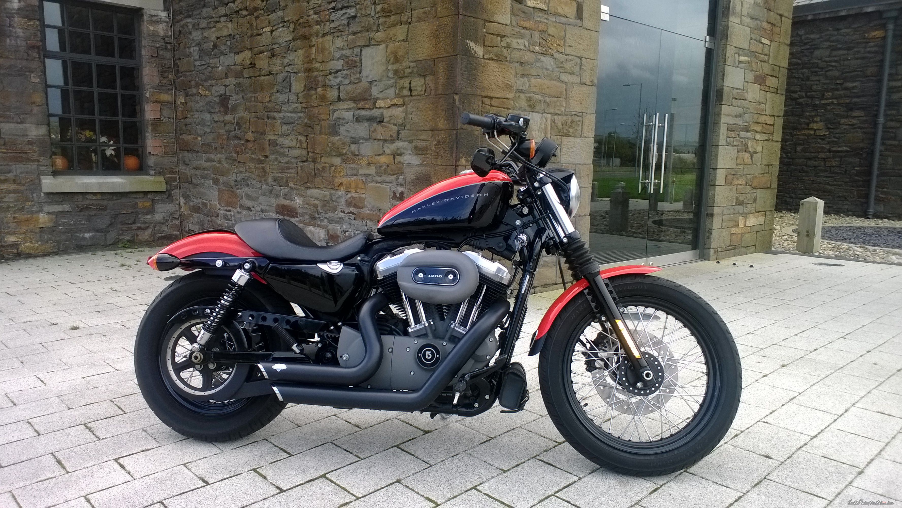 2010 HARLEY DAVIDSON NIGHTSTER | Picture 2609617 motorcycle photo