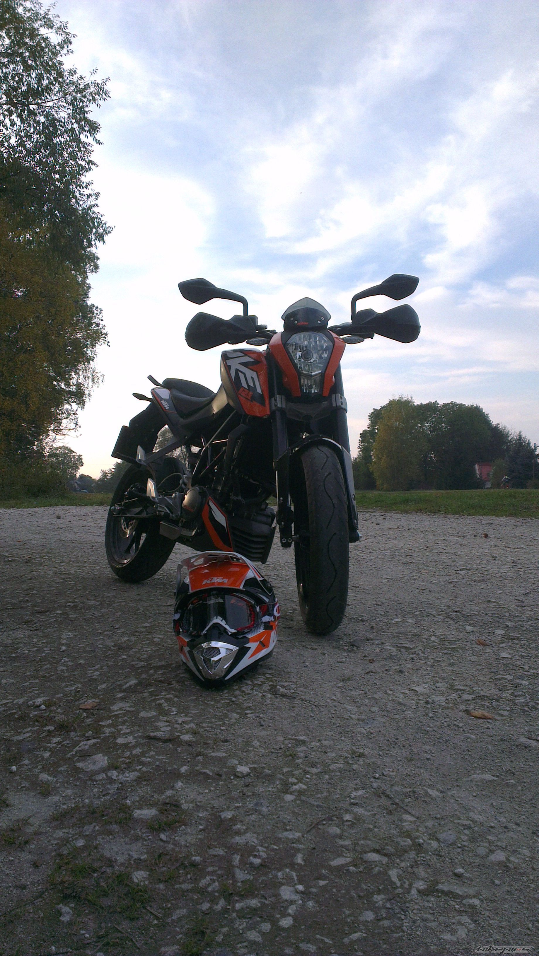 2011 KTM DUKE 125 | Picture 2609703 motorcycle photo