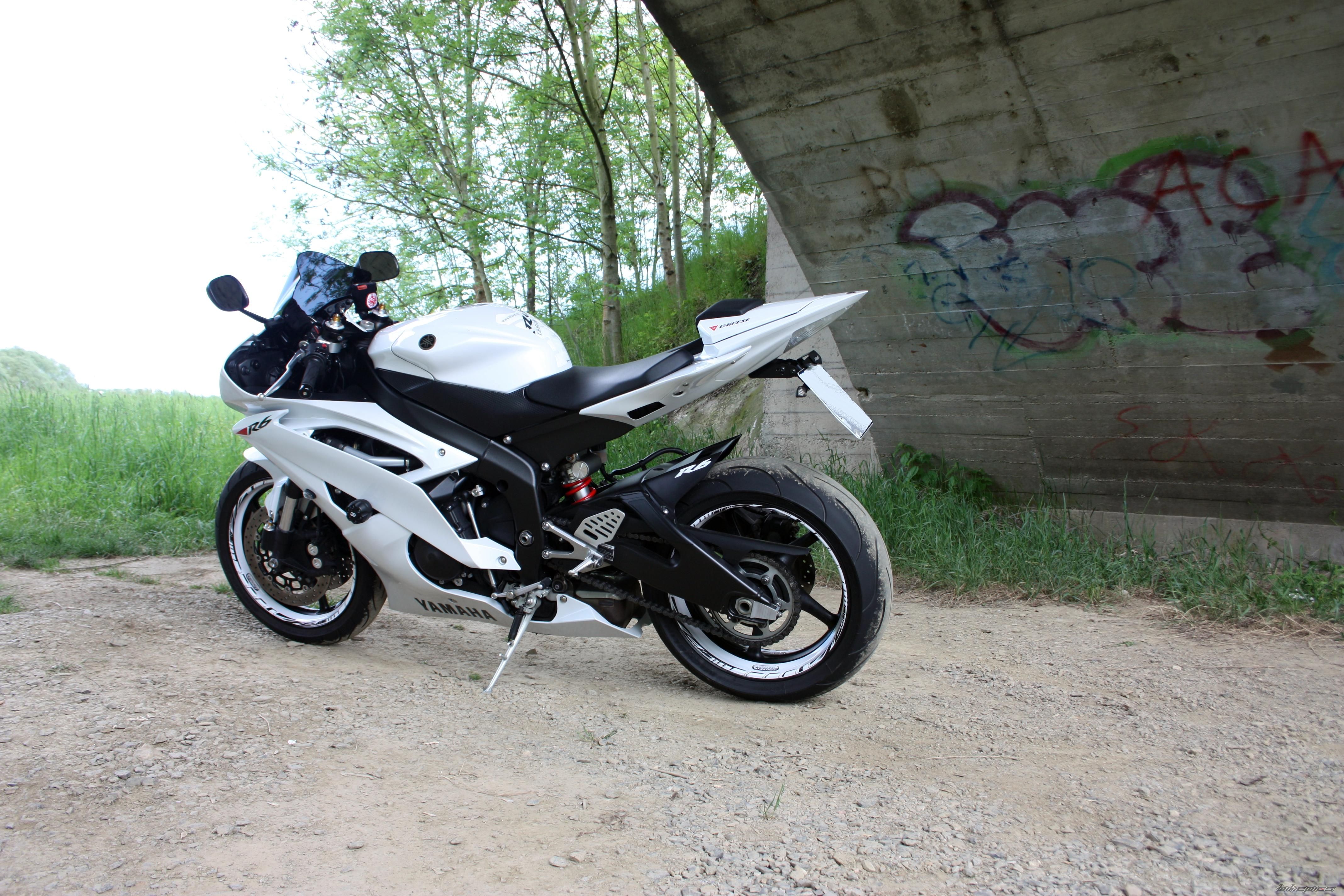 2010 YAMAHA YZF R6 | Picture 2610508 motorcycle photo