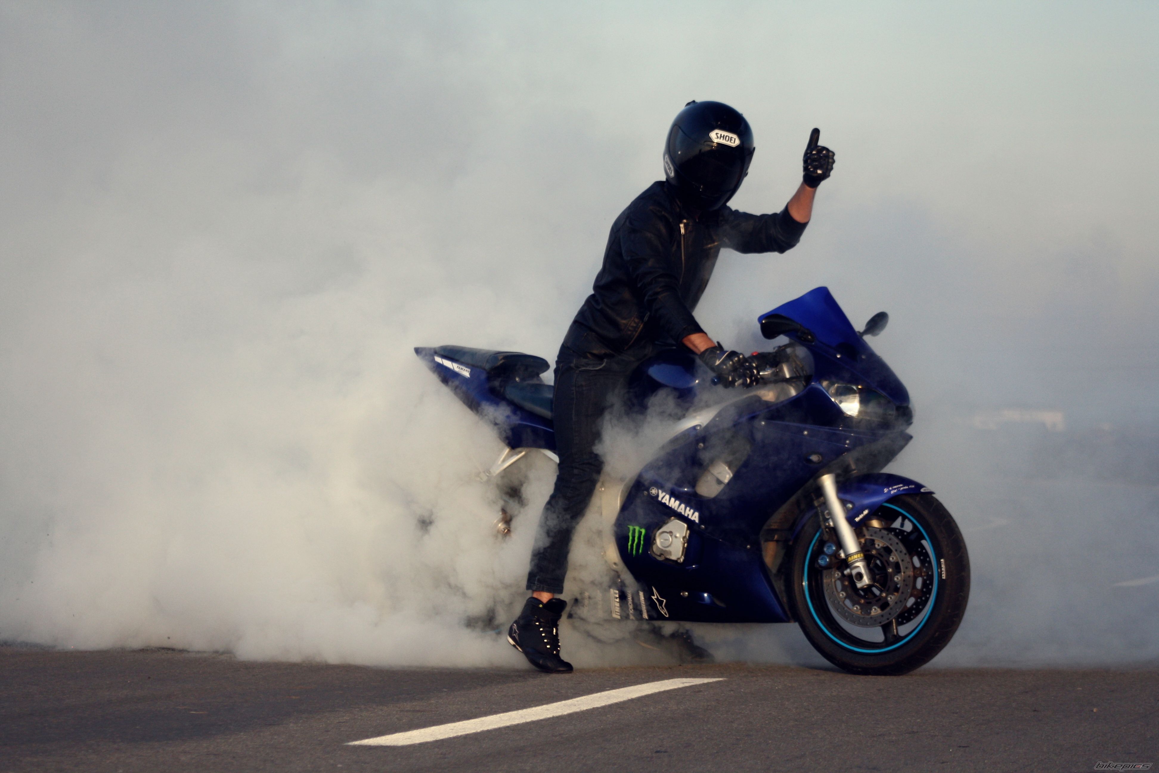 2000 YAMAHA R6 | Picture 2610532 motorcycle photo