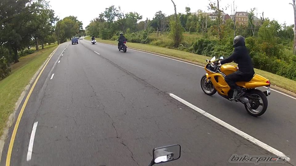 2001 TRIUMPH DAYTONA 955I | Picture 2610584 motorcycle photo