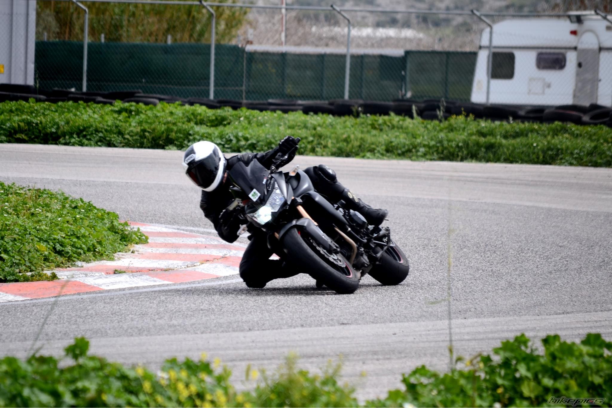 2011 KAWASAKI Z 750 R | Picture 2612052 motorcycle photo