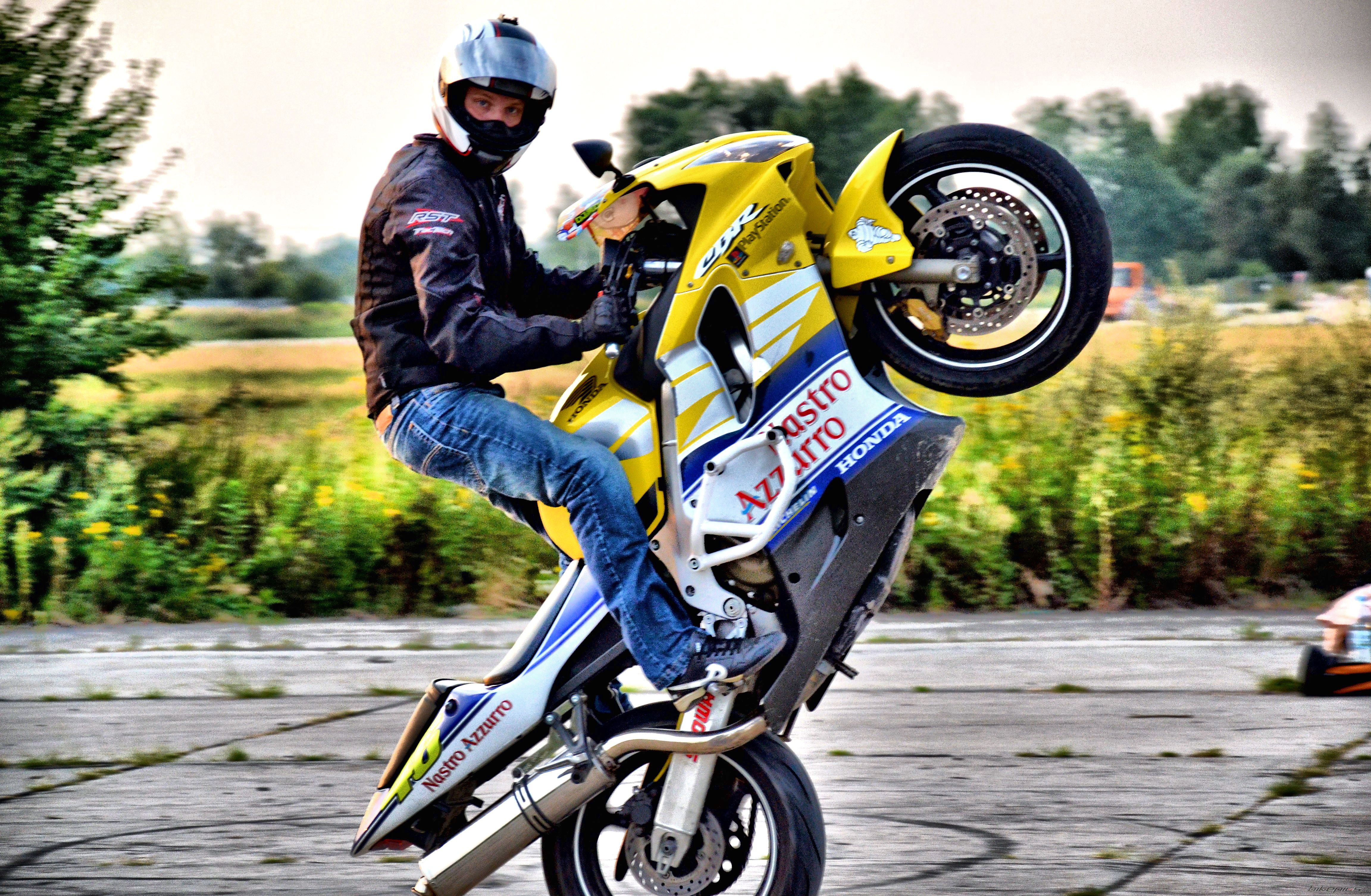 2001 HONDA CBR 600 FS | Picture 2614642 motorcycle photo