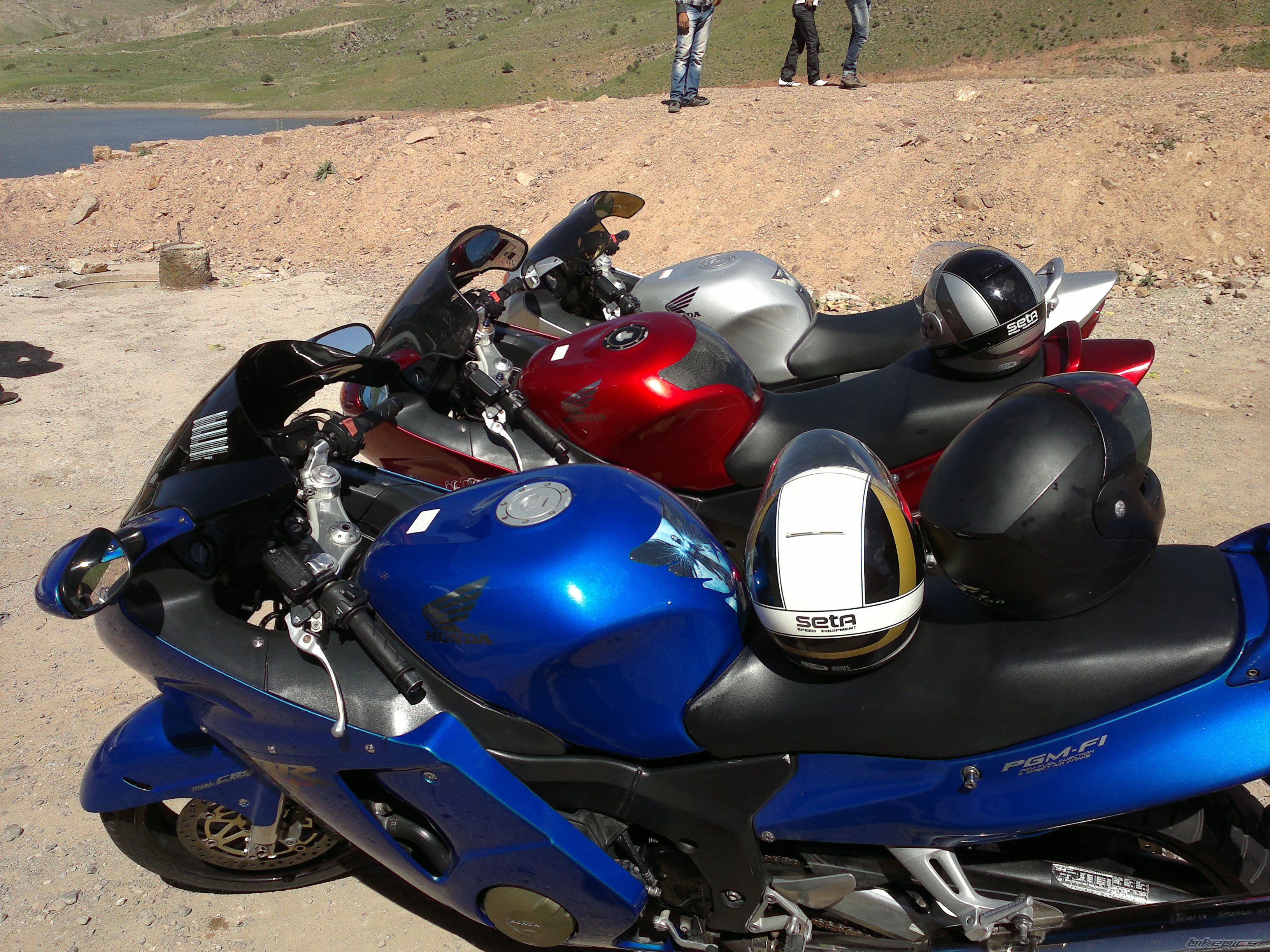 2012 HONDA CBR1100XX SUPER BLACKBIRD | Picture 2614927 motorcycle photo