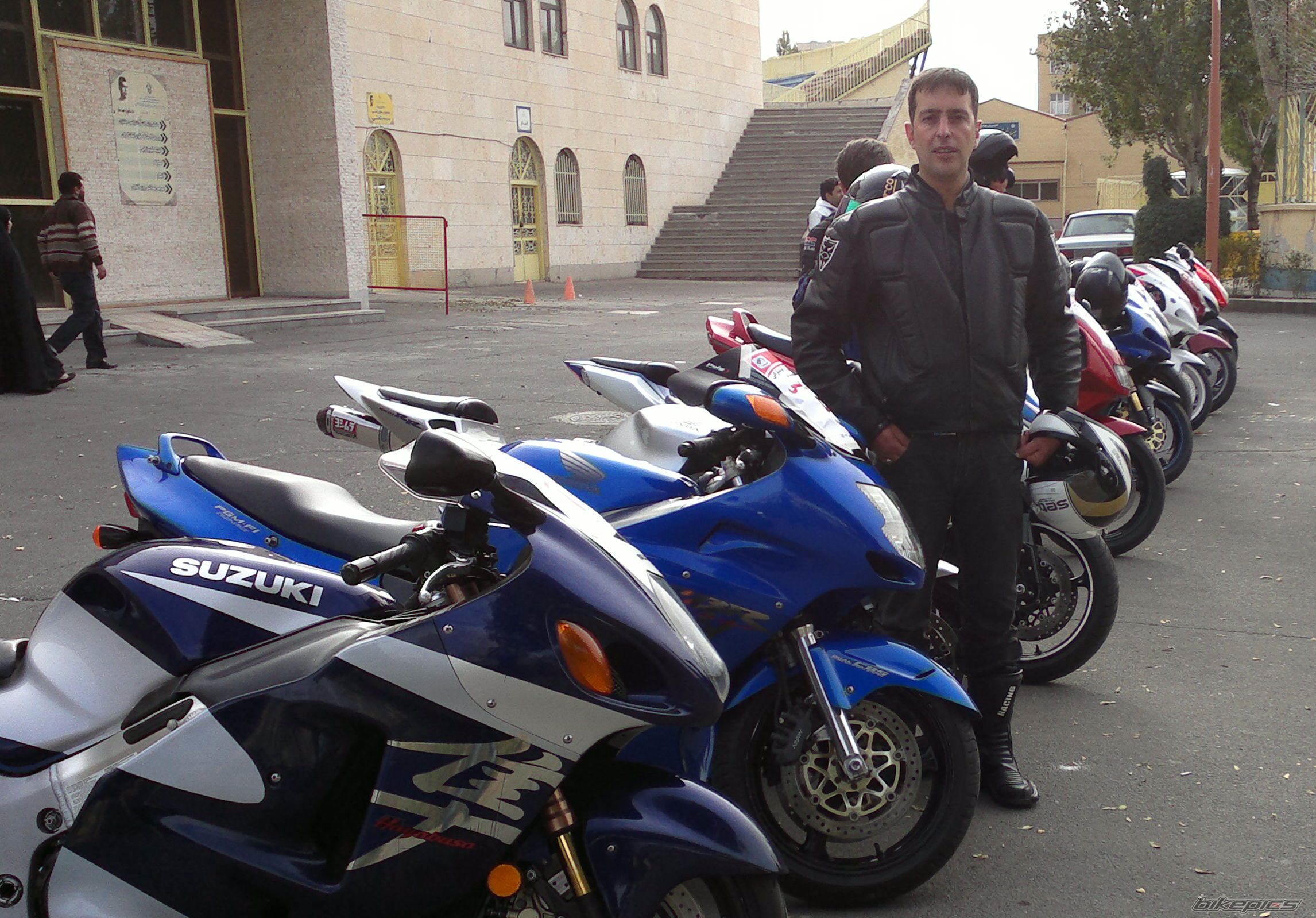 2012 HONDA CBR1100XX SUPER BLACKBIRD | Picture 2614940 motorcycle photo