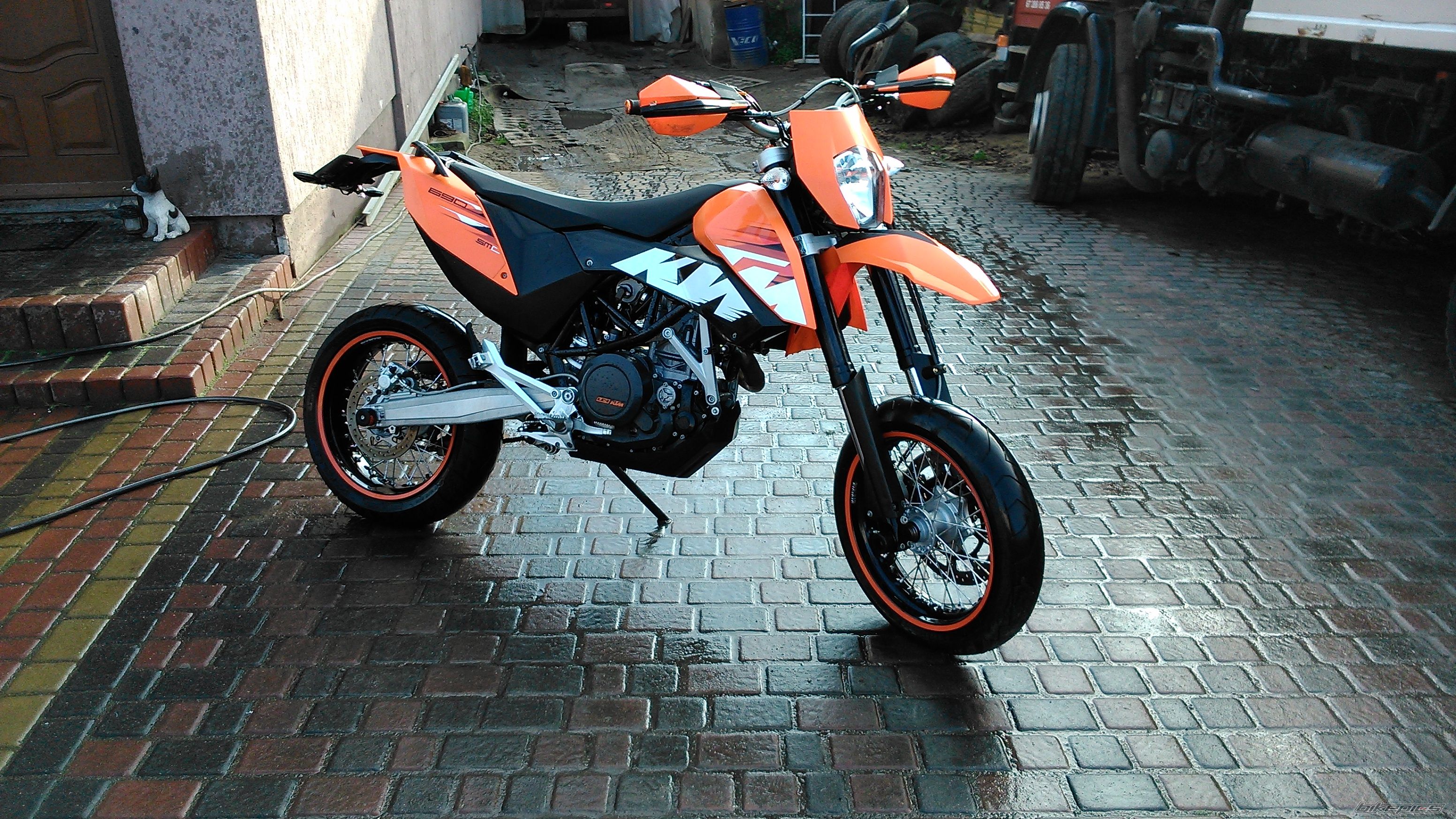 2009 KTM 690 SMC | Picture 2616367 motorcycle photo