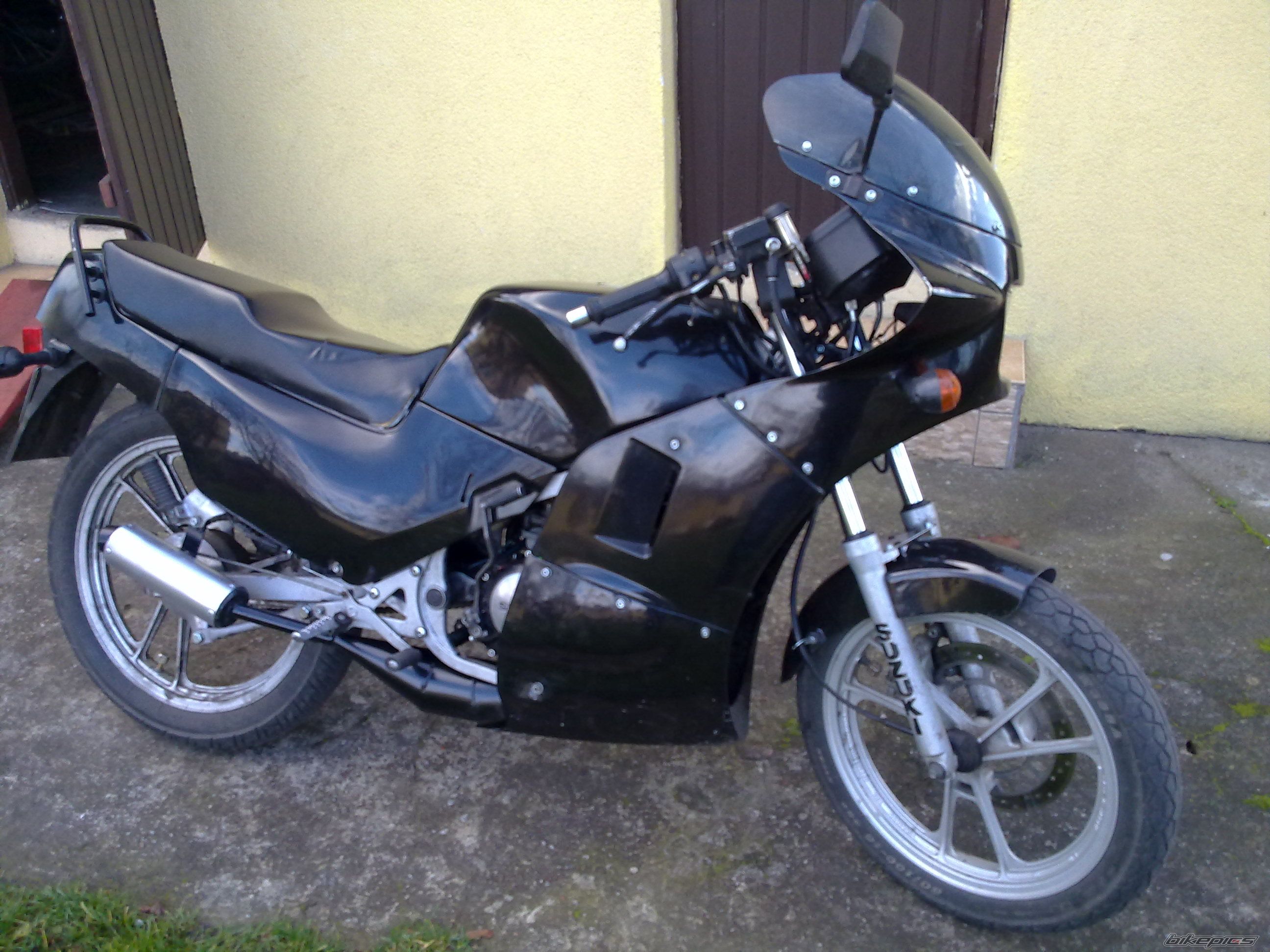 1991 SUZUKI RG 80 | Picture 2616780 motorcycle photo