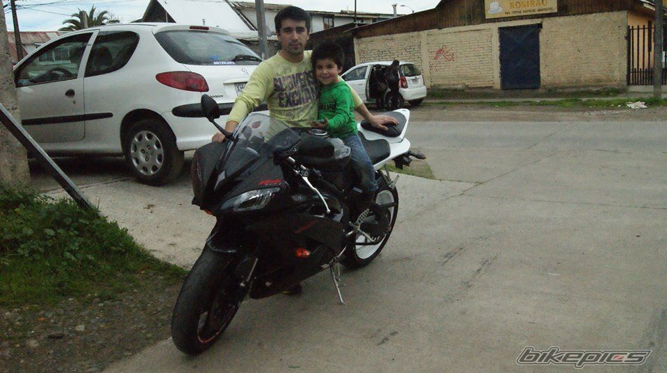 2010 YAMAHA YZF R6 | Picture 2618028 motorcycle photo