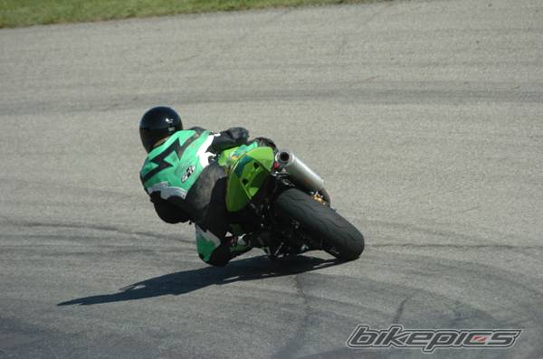 2004 KAWASAKI ZX 10R | Picture 262006 motorcycle photo