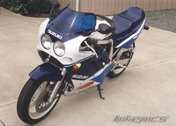 1989 SUZUKI GSX R 750 | Picture 2621 motorcycle photo