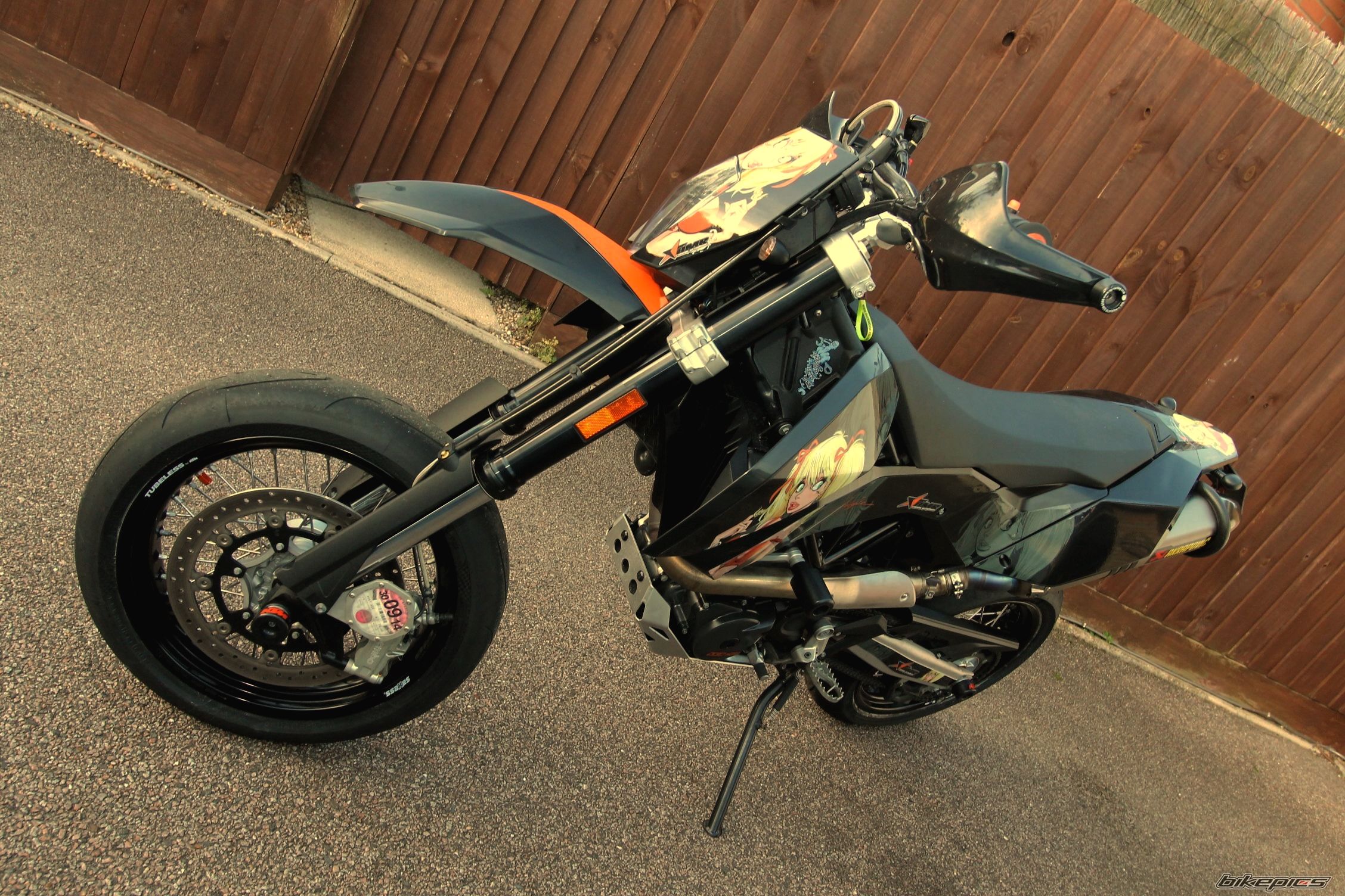 2011 KTM 690 SMC | Picture 2623903 motorcycle photo