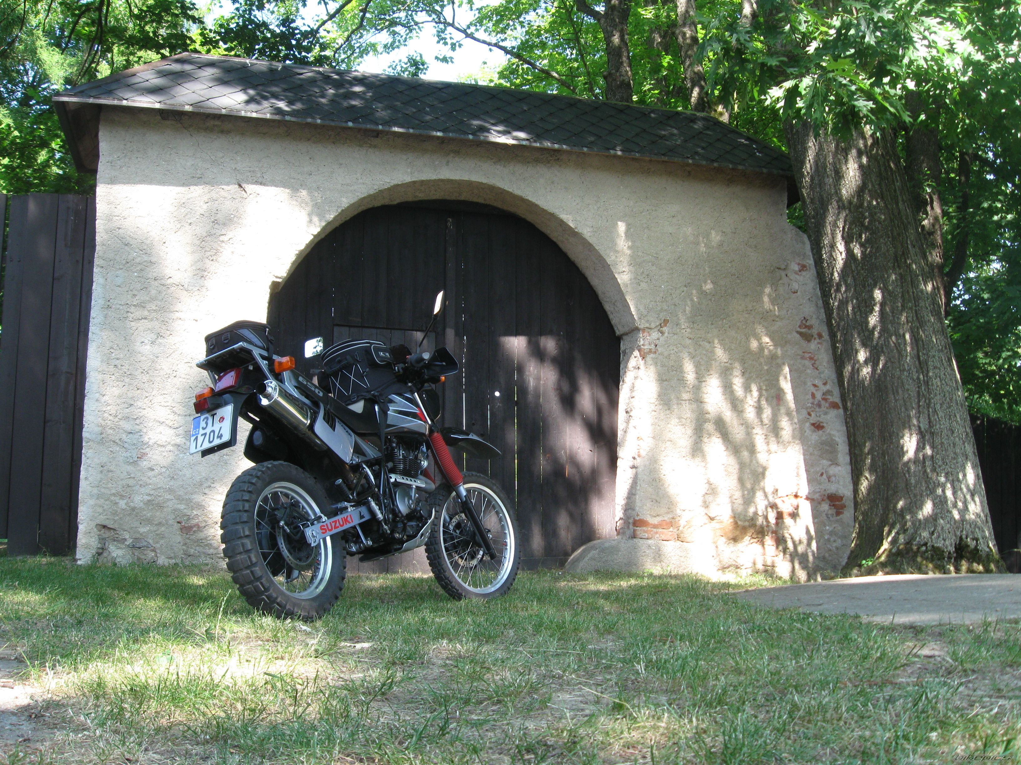 1990 SUZUKI DR 650 | Picture 2625838 motorcycle photo