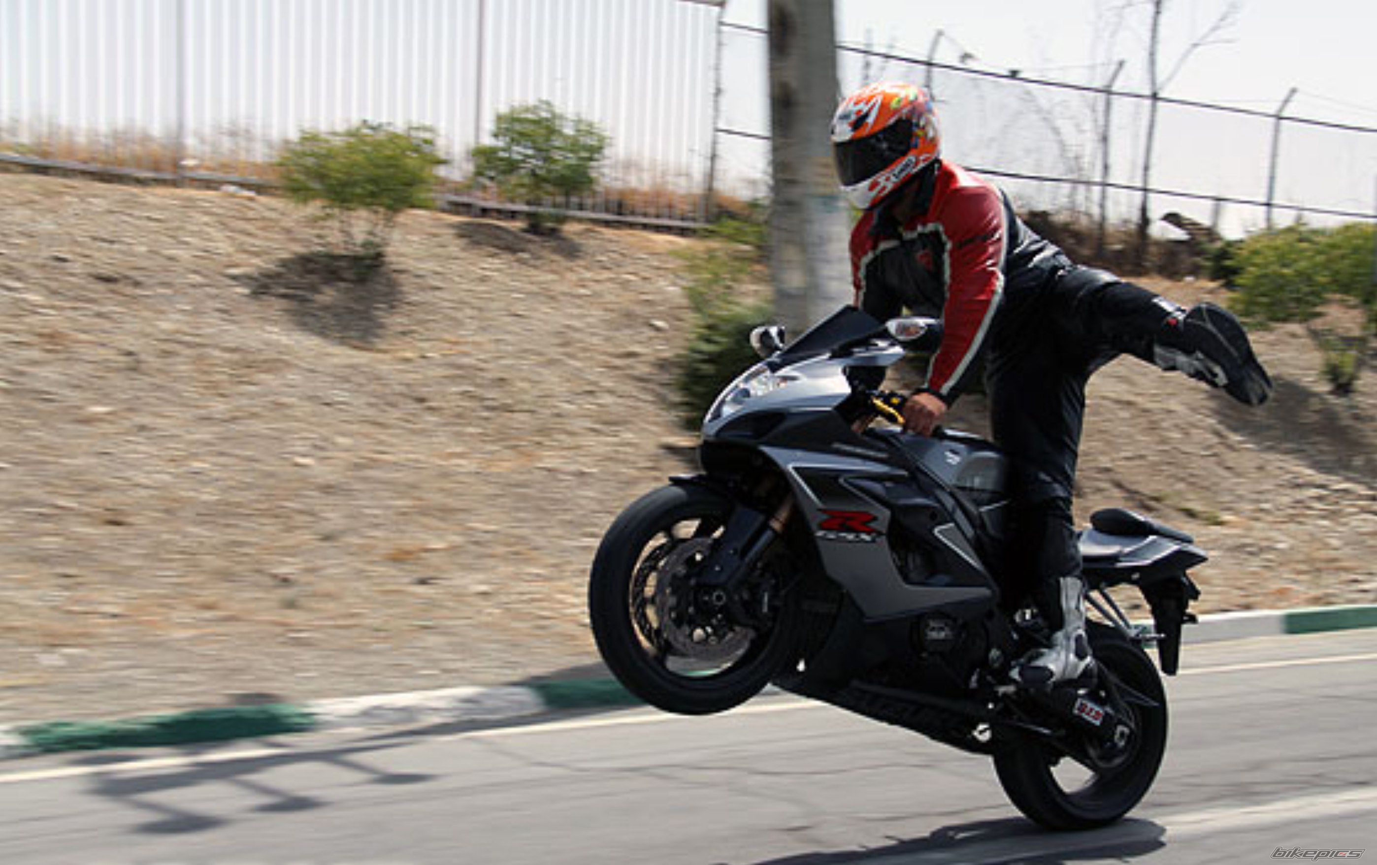 2014 SUZUKI GSX R 1000 | Picture 2626134 motorcycle photo