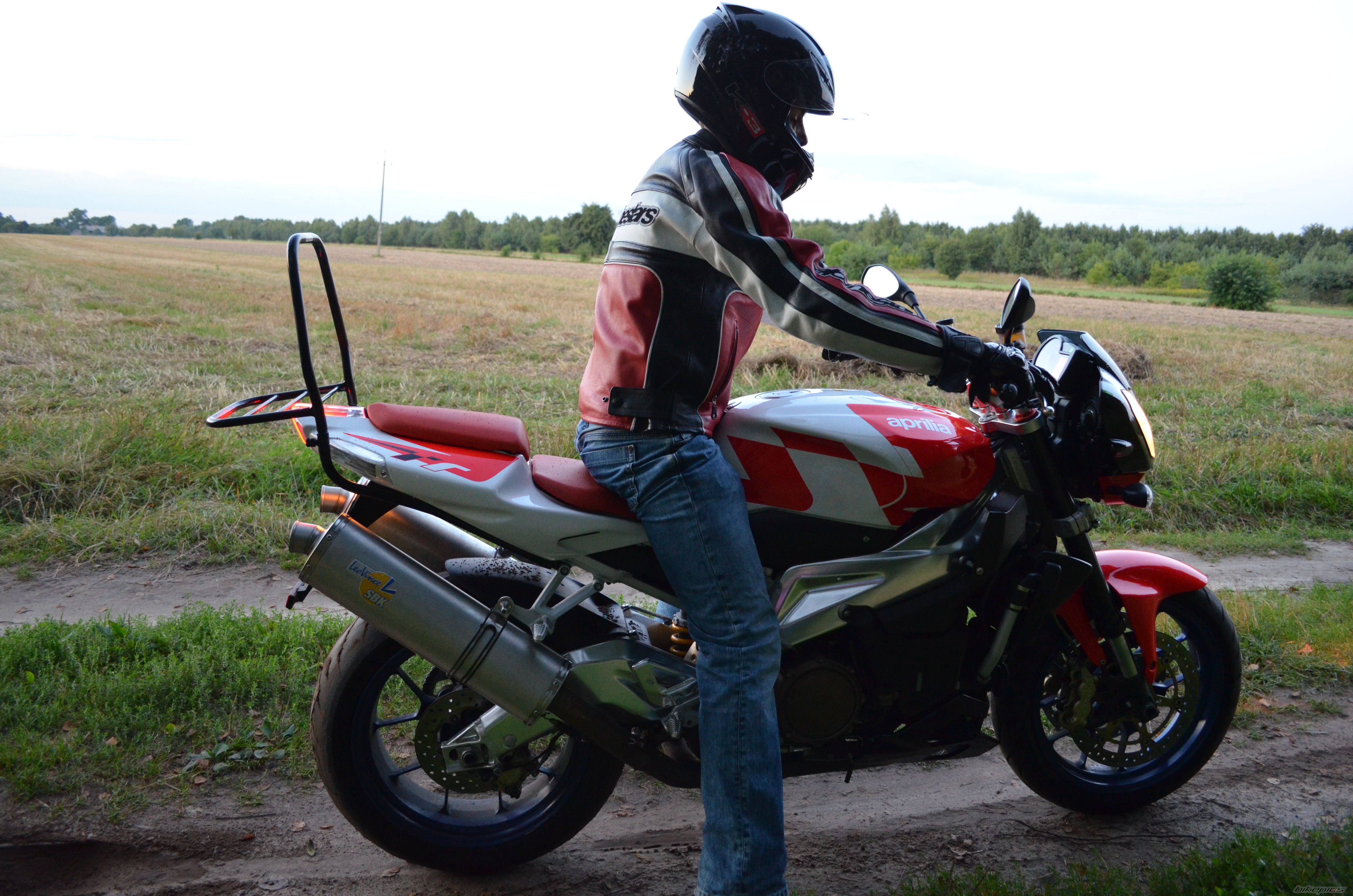 2007 APRILIA TUONO R V2 | Picture 2632856 motorcycle photo