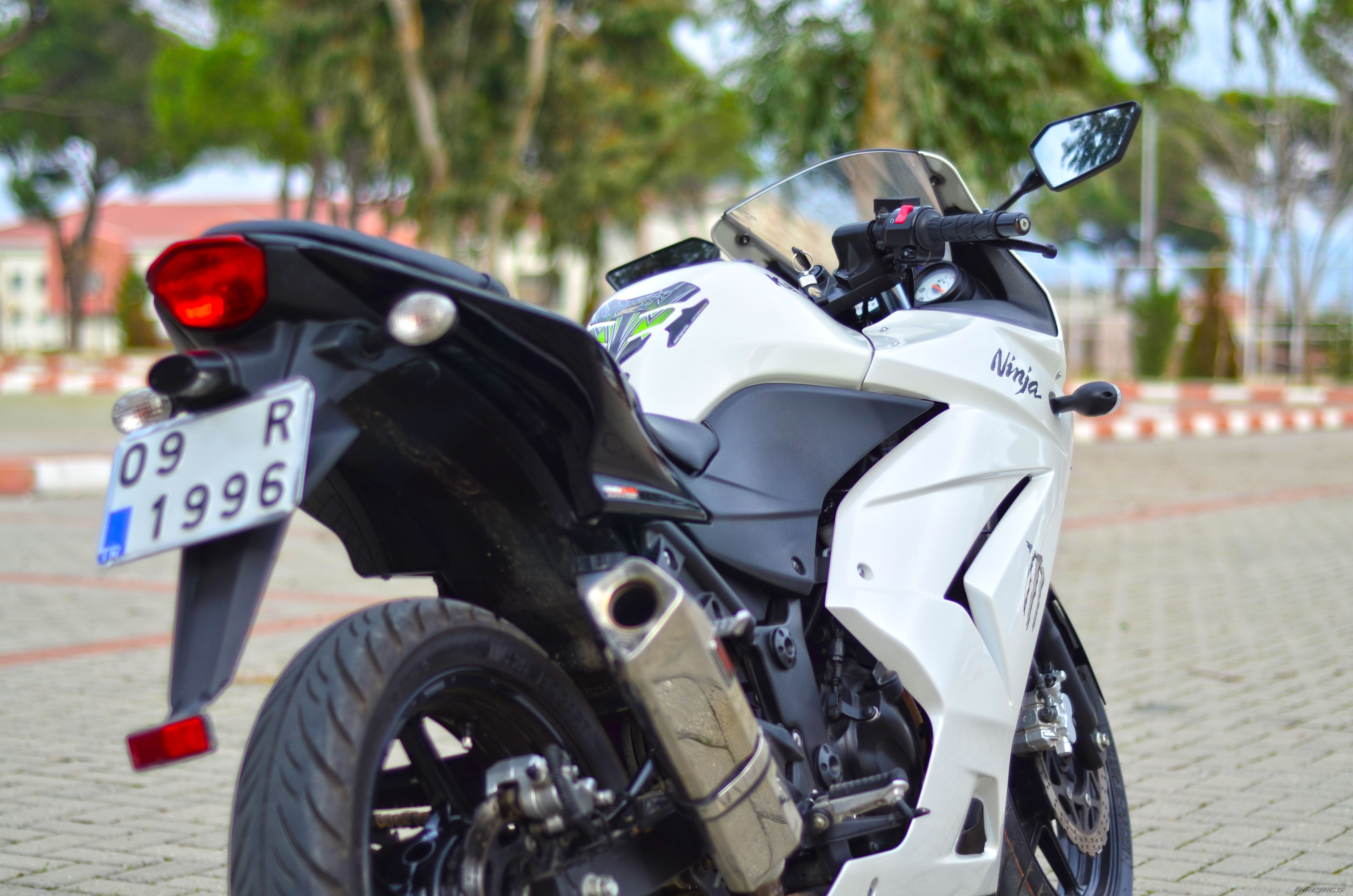 2011 KAWASAKI NINJA 250R | Picture 2633513 motorcycle photo