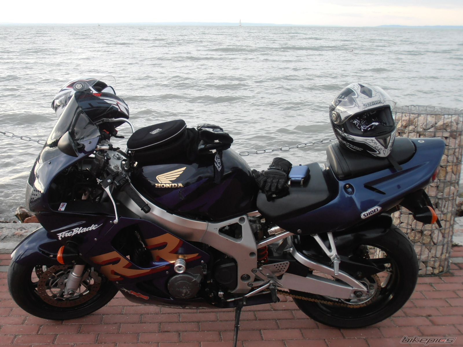 1999 HONDA CBR 900RR FIREBLADE | Picture 2633918 motorcycle photo