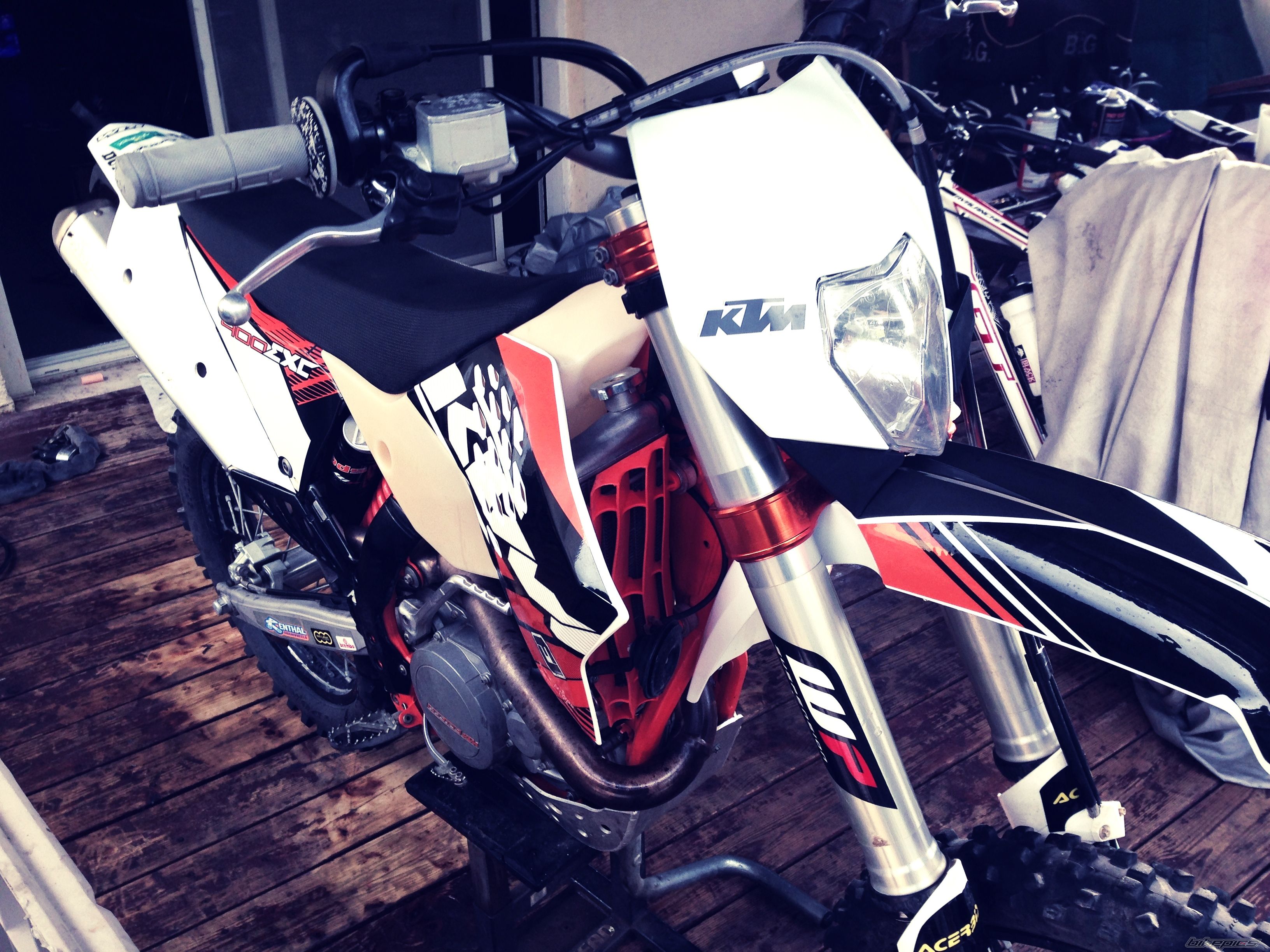 2011 KTM 400 EXC RACING FACTORY EDITION | Picture 2635749 motorcycle photo